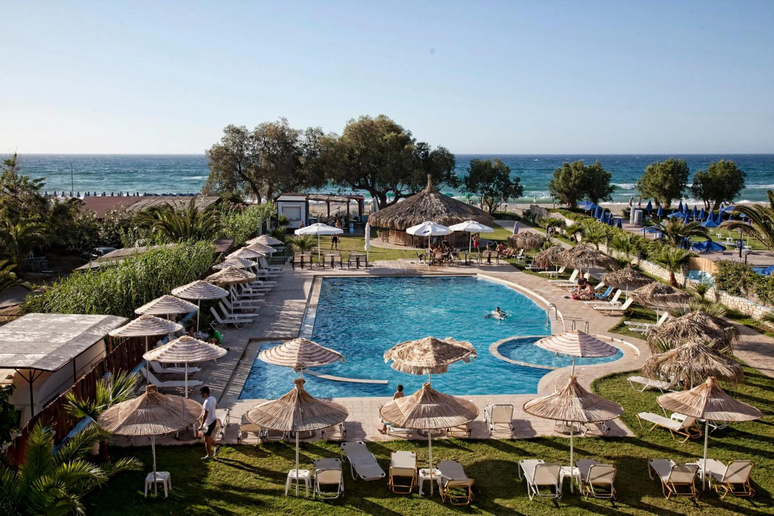 Restaurant/places to eat in Gold Apartments