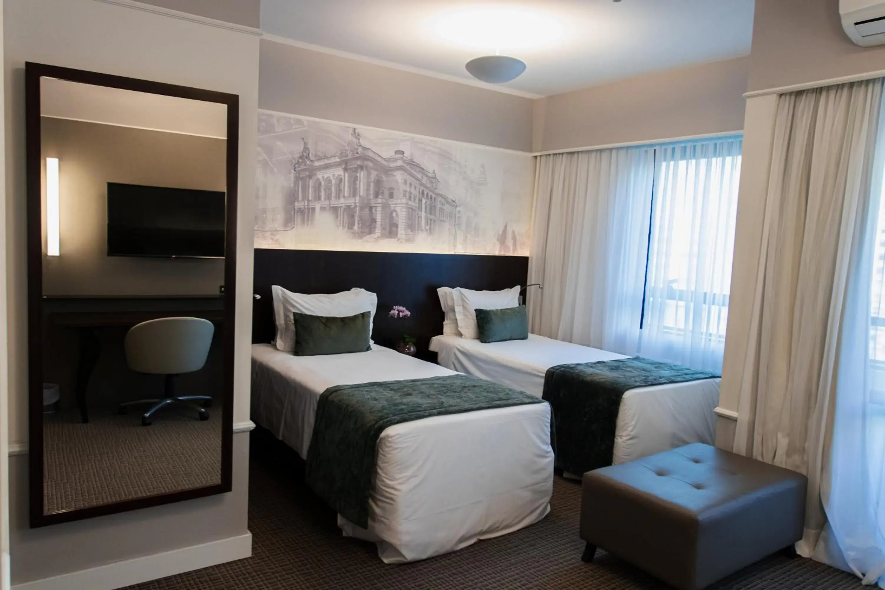 Bed in Blue Tree Premium Paulista Bed in Blue Tree Premium Paulista