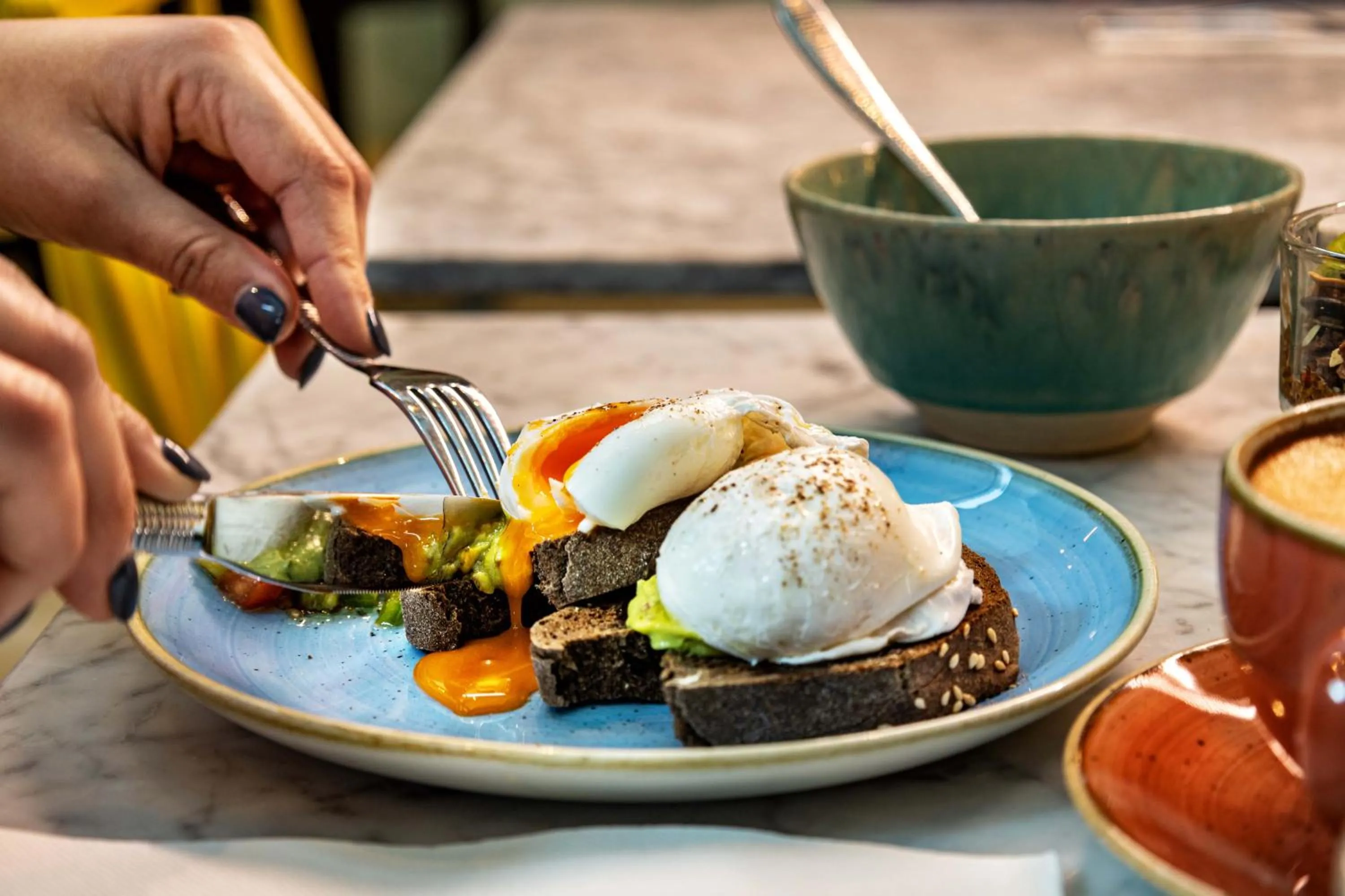 Restaurant/places to eat in The Magnolia Hotel