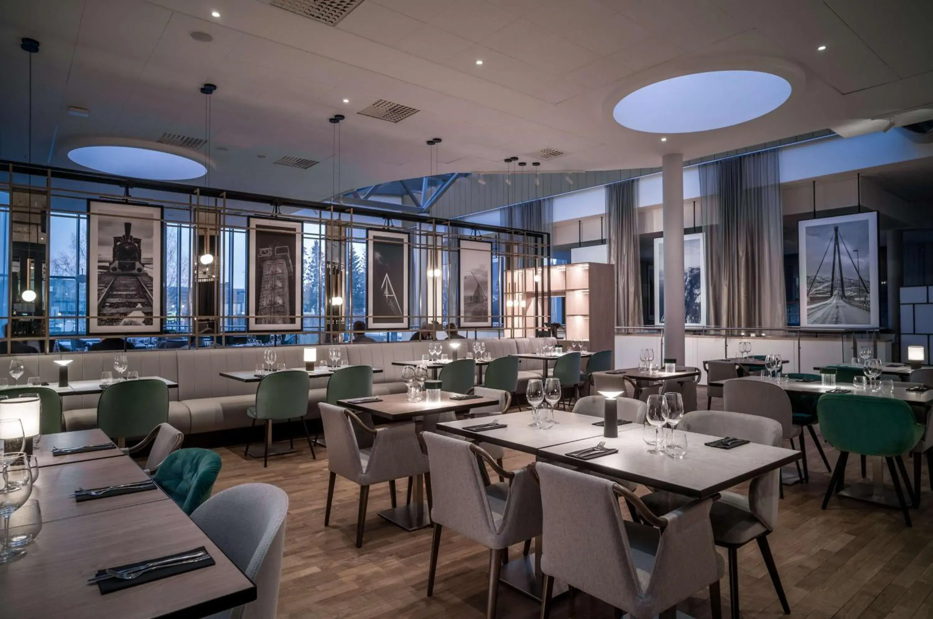 Restaurant/places to eat in Radisson Hotel & Conference Centre Oslo Airport Restaurant/places to eat in Radisson Hotel & Conference Centre Oslo Airport