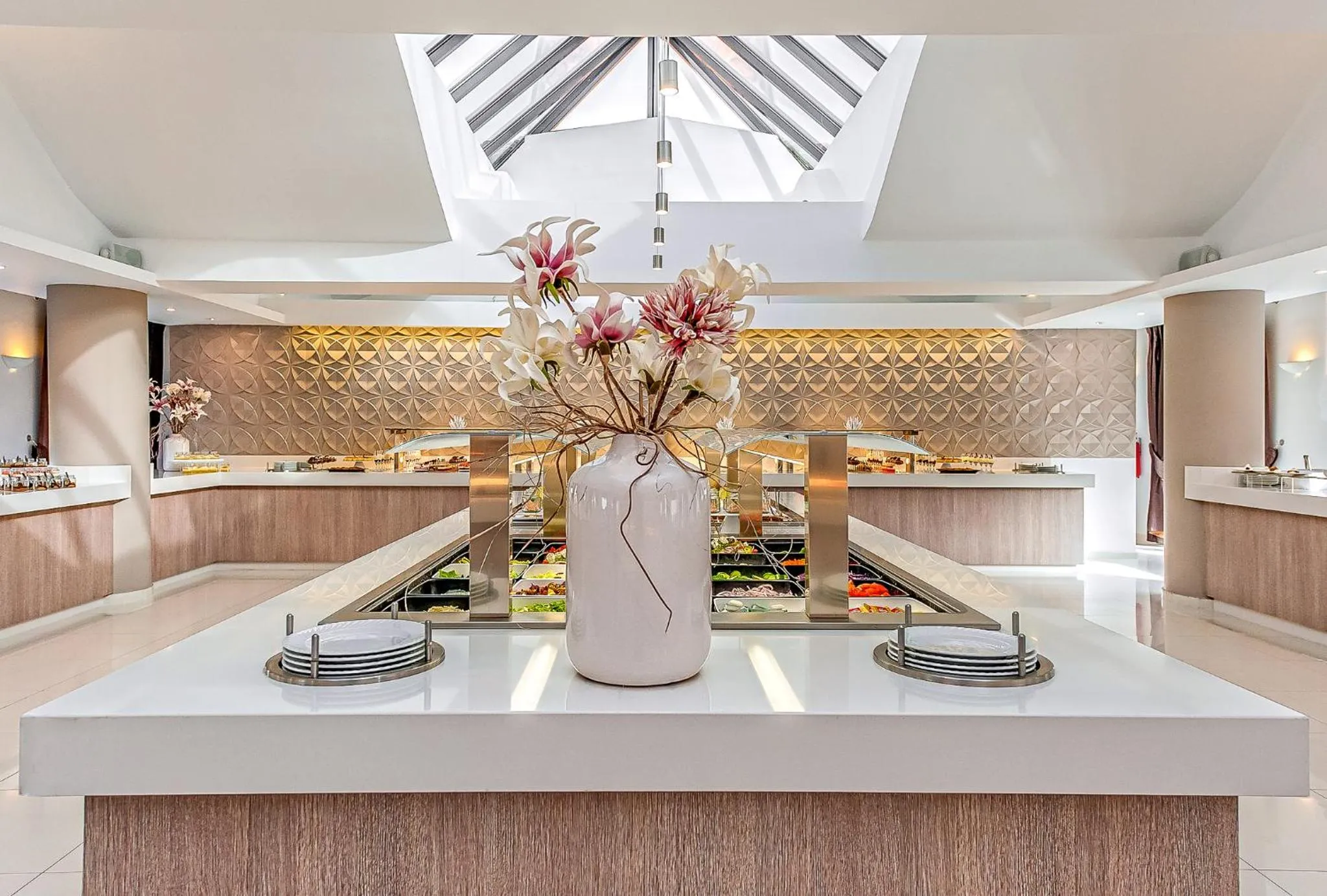 Food in Porto Platanias Beach Resort & Spa