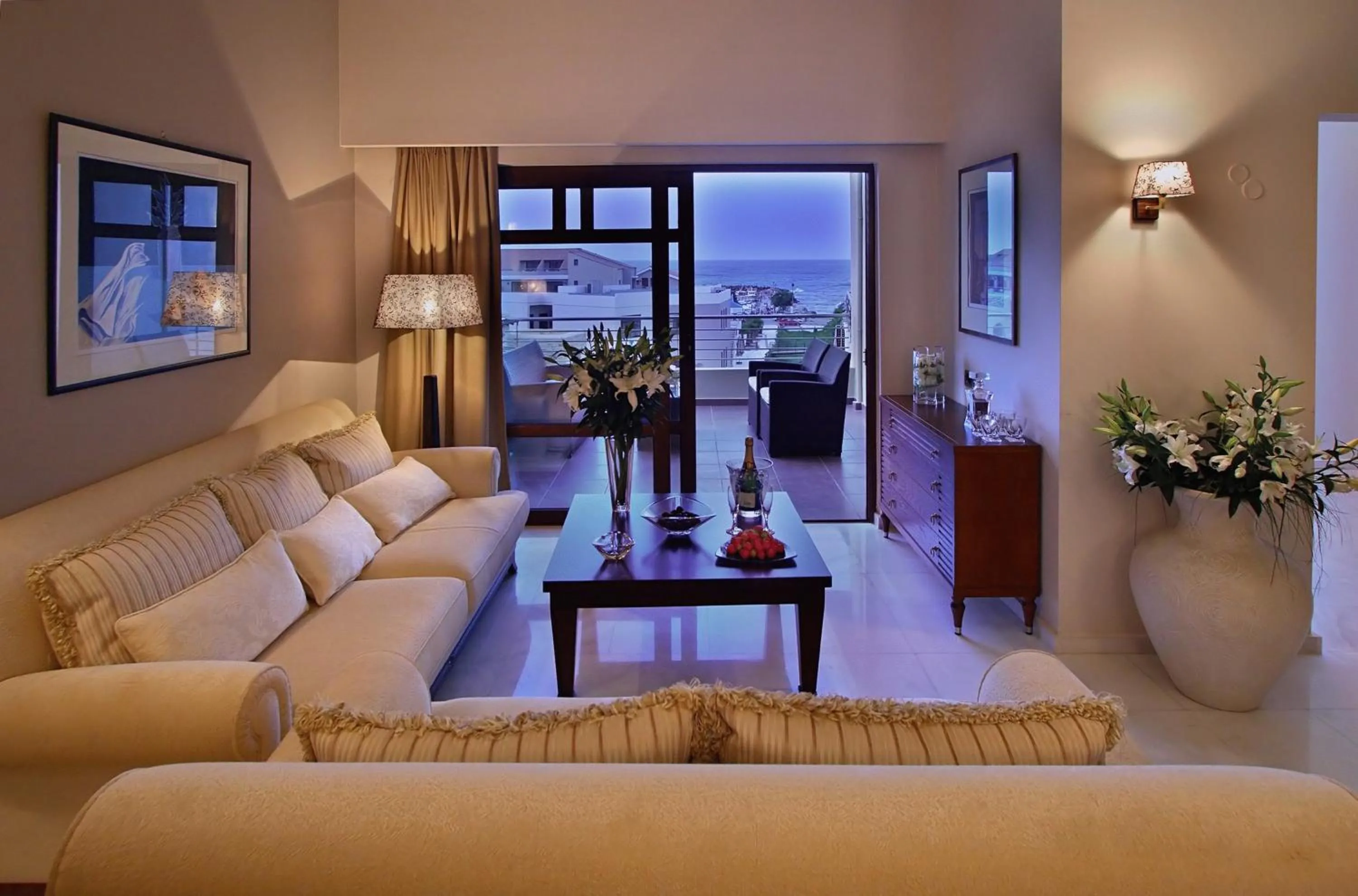 Living room in Porto Platanias Beach Resort & Spa