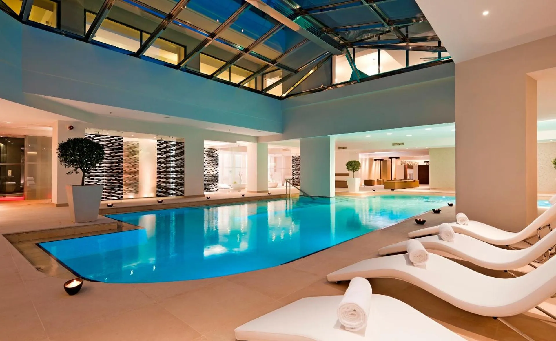 Swimming pool in Porto Platanias Beach Resort & Spa