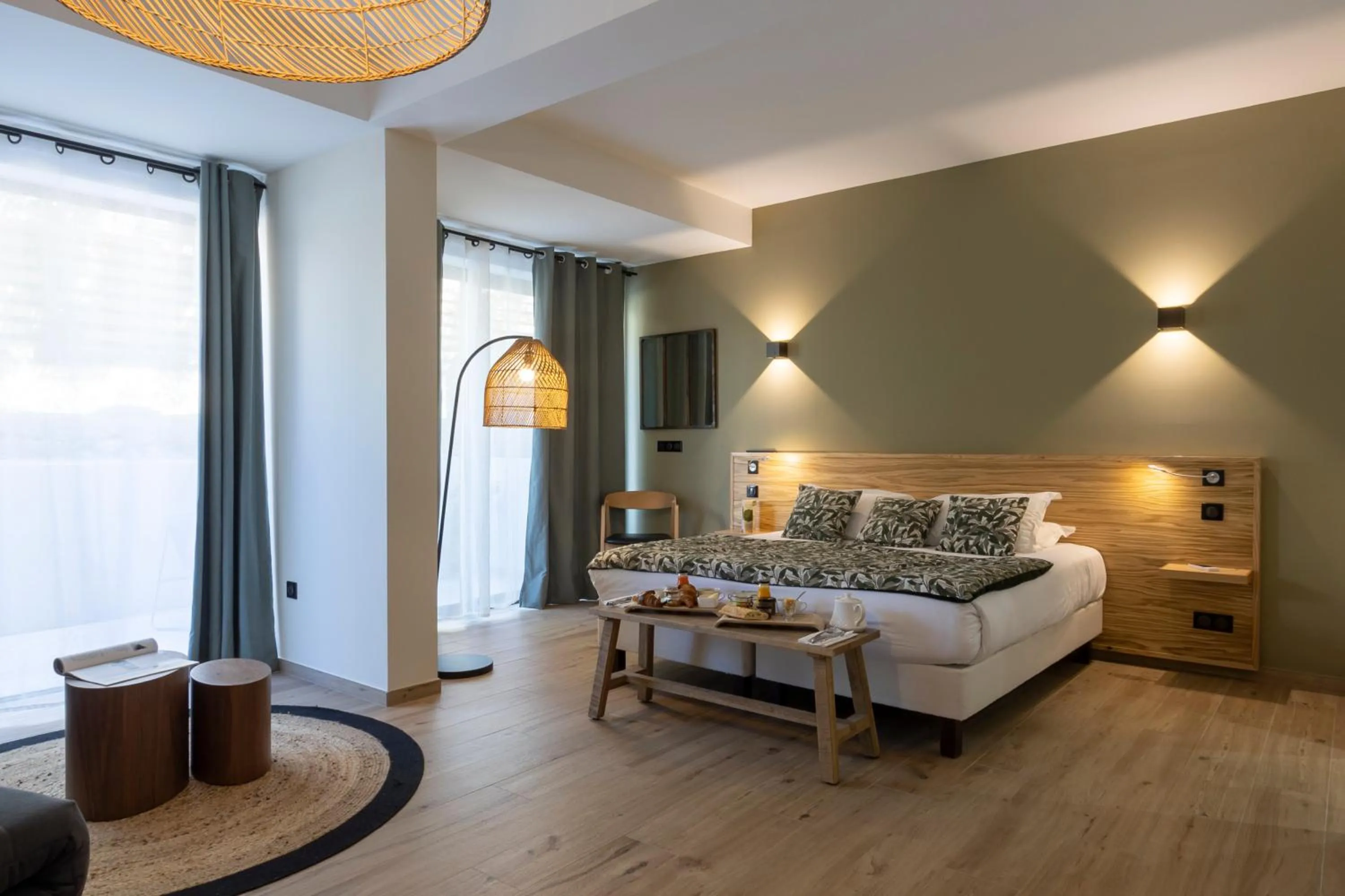 Photo of the whole room, Bed in Auberge Kallisté - Eco Label