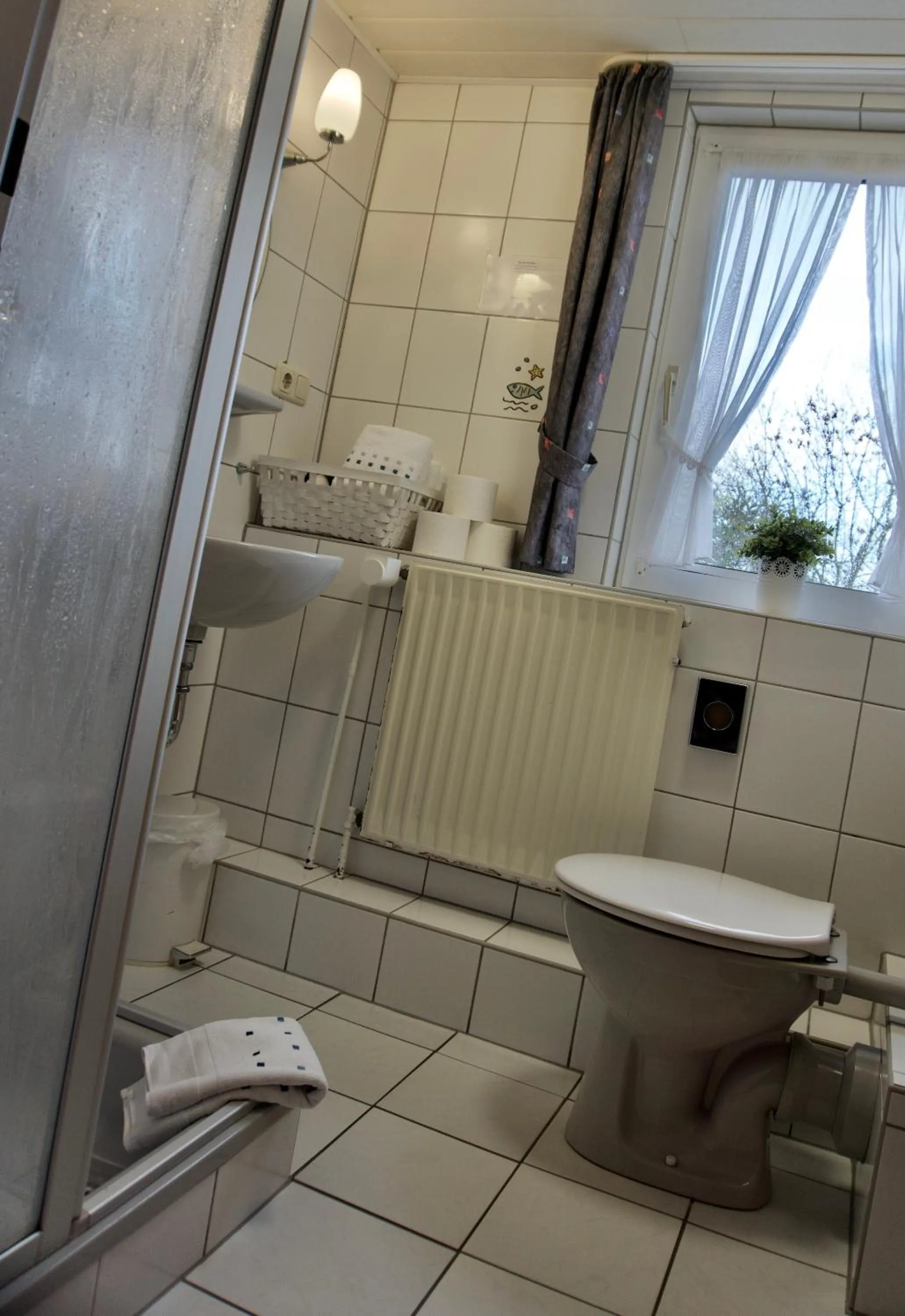 Bathroom in Landhotel Esen