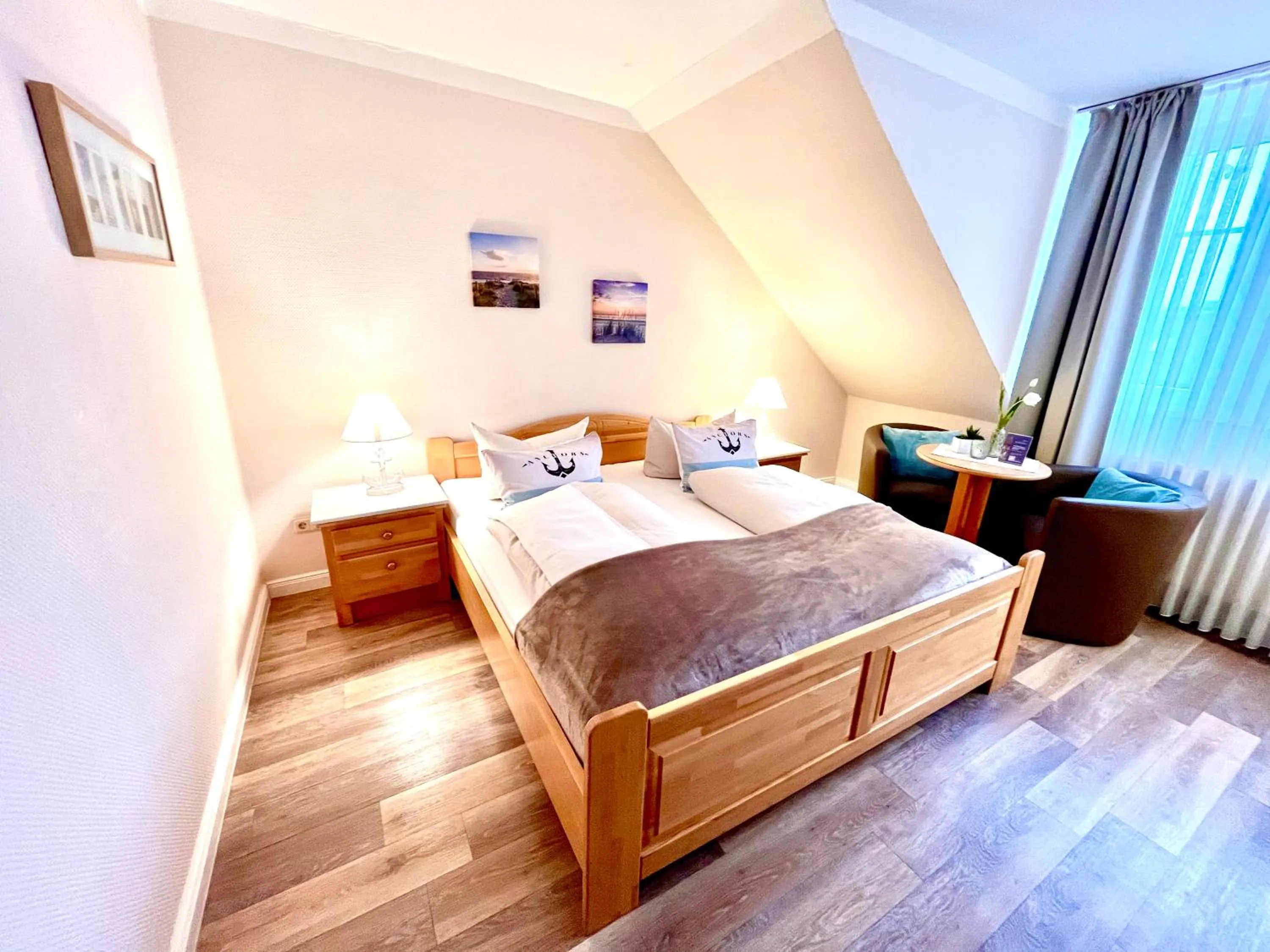 Photo of the whole room, Bed in Landhotel Esen