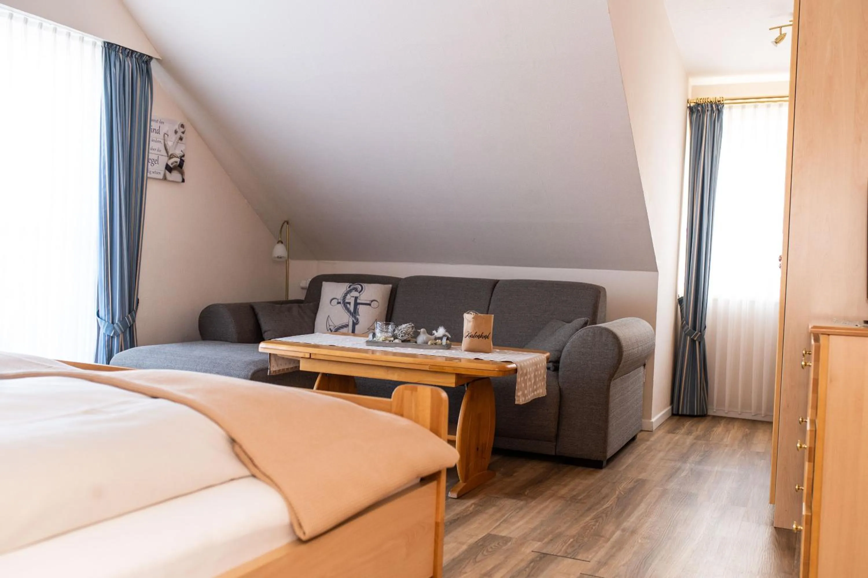 Photo of the whole room, Bed in Landhotel Esen