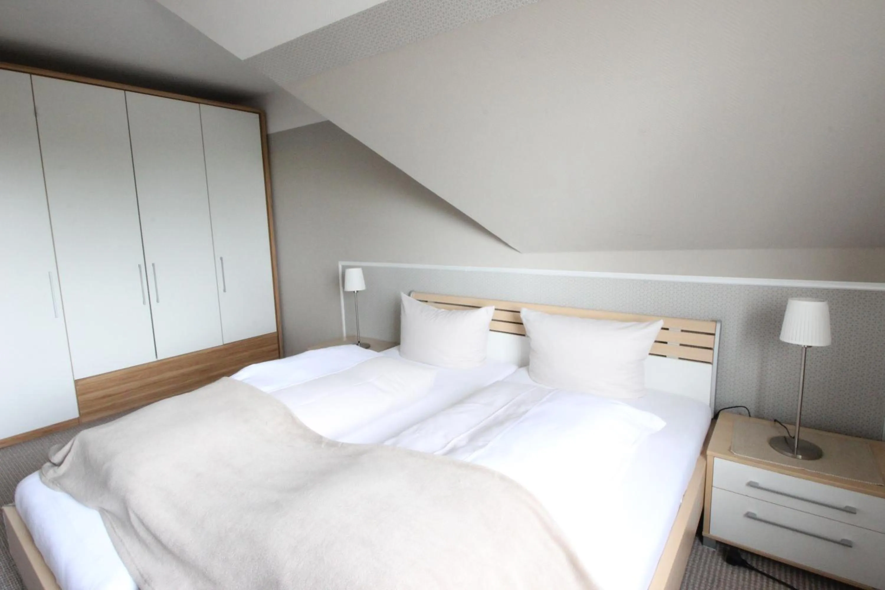 Bedroom, Bed in Landhotel Esen