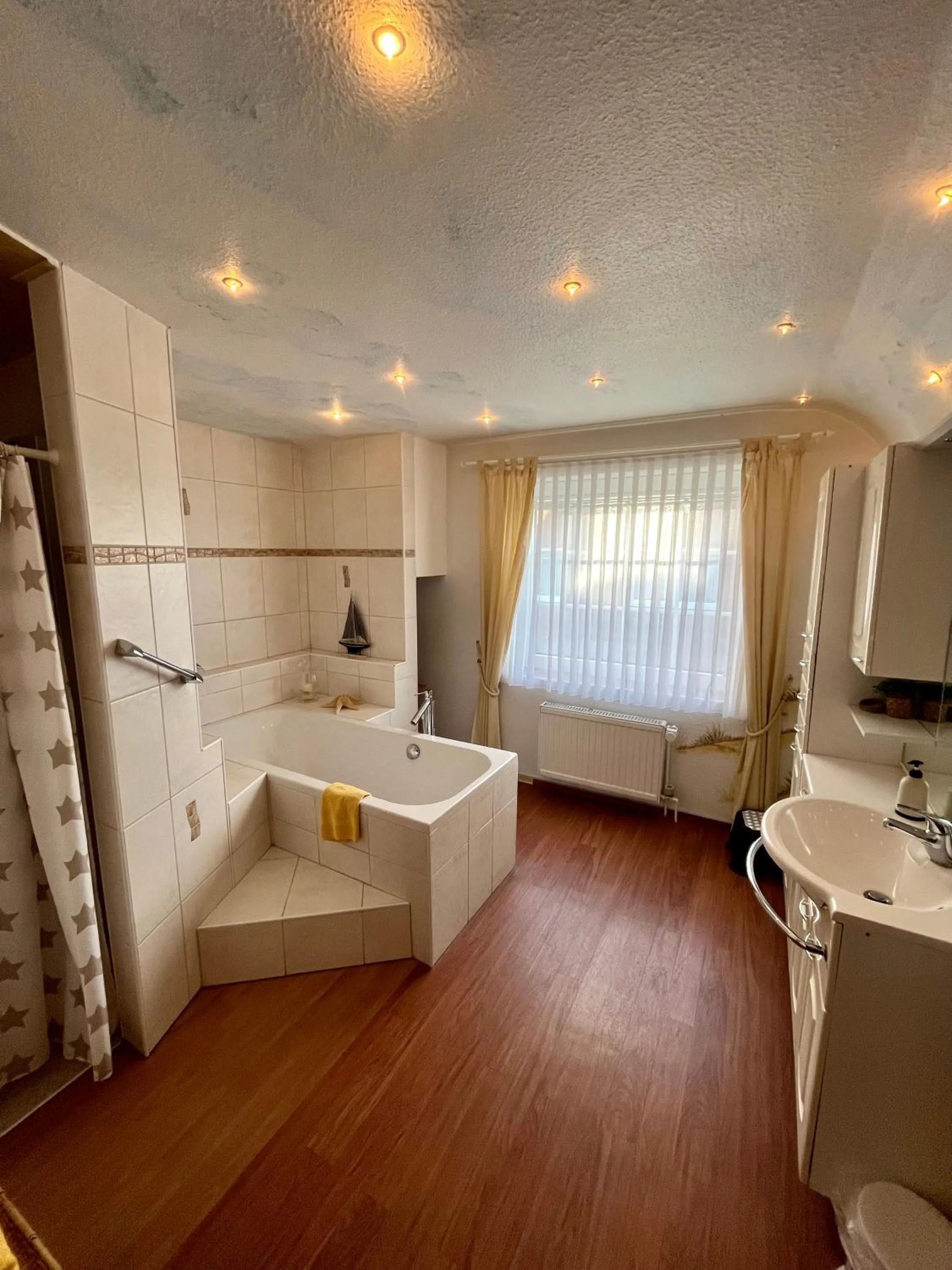 Bathroom in Landhotel Esen