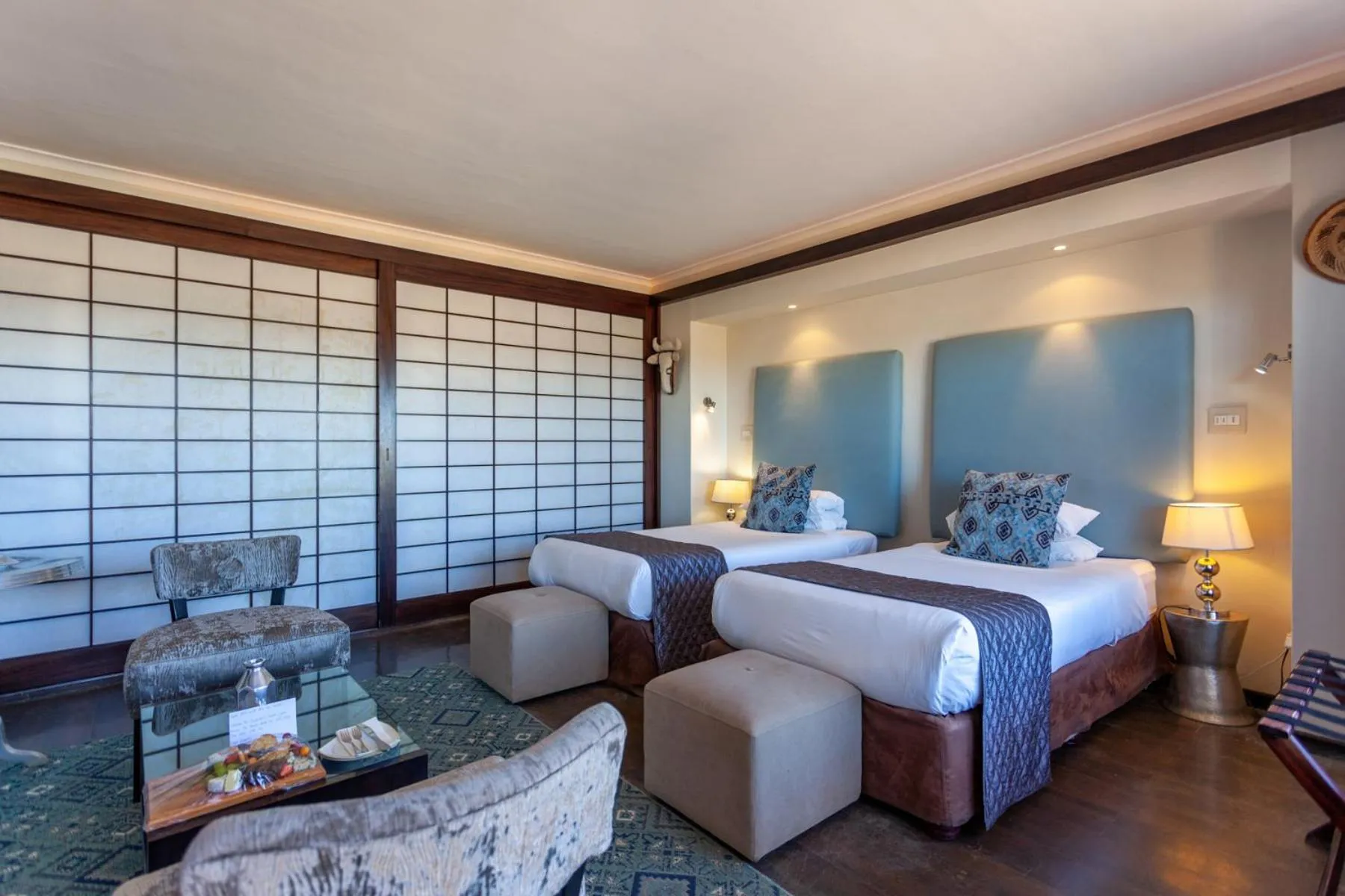 Bed in Inverdoorn Game Reserve Lodge