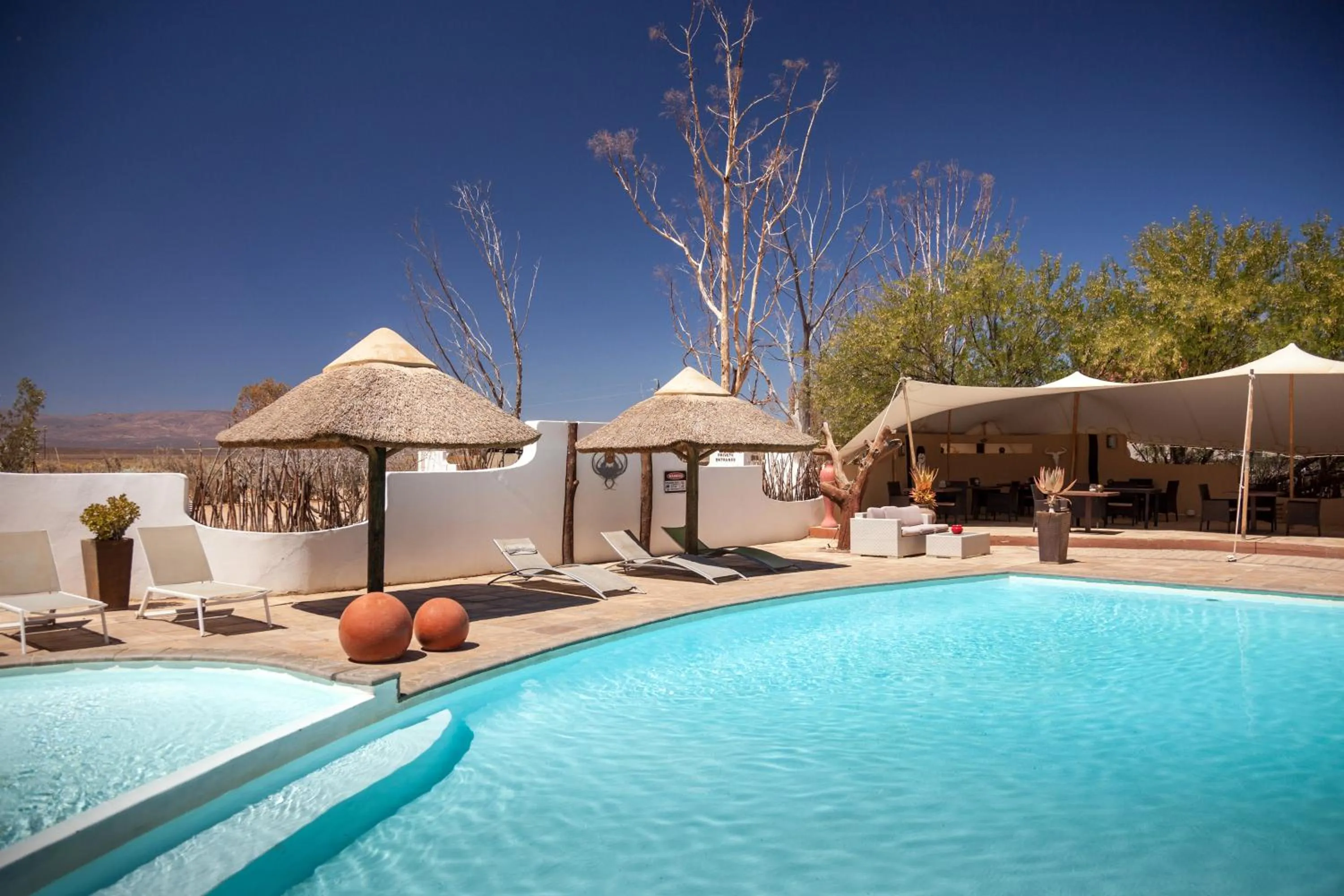 Swimming pool in Inverdoorn Game Reserve Lodge