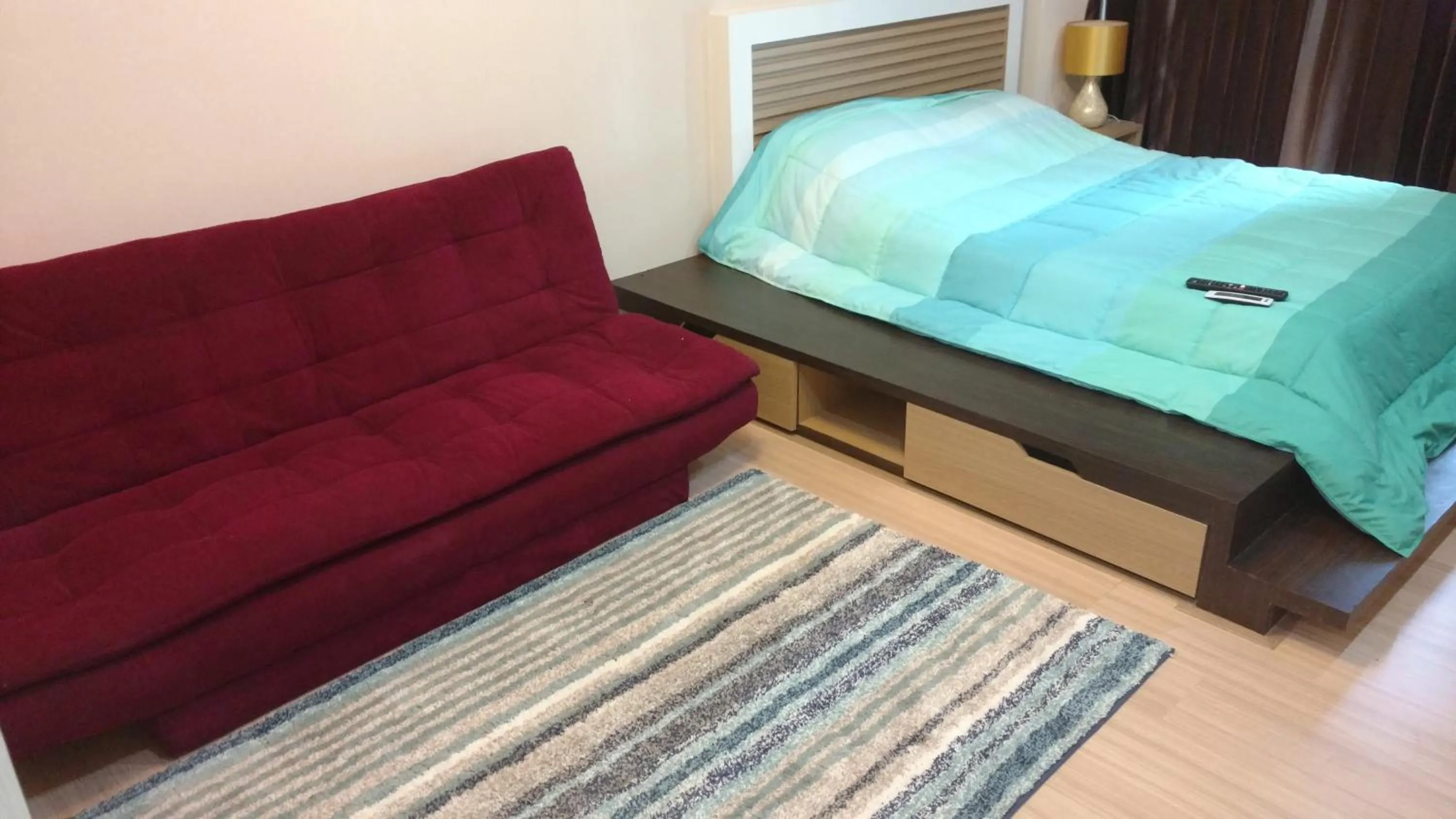 Bed in Naithon condominium A-103