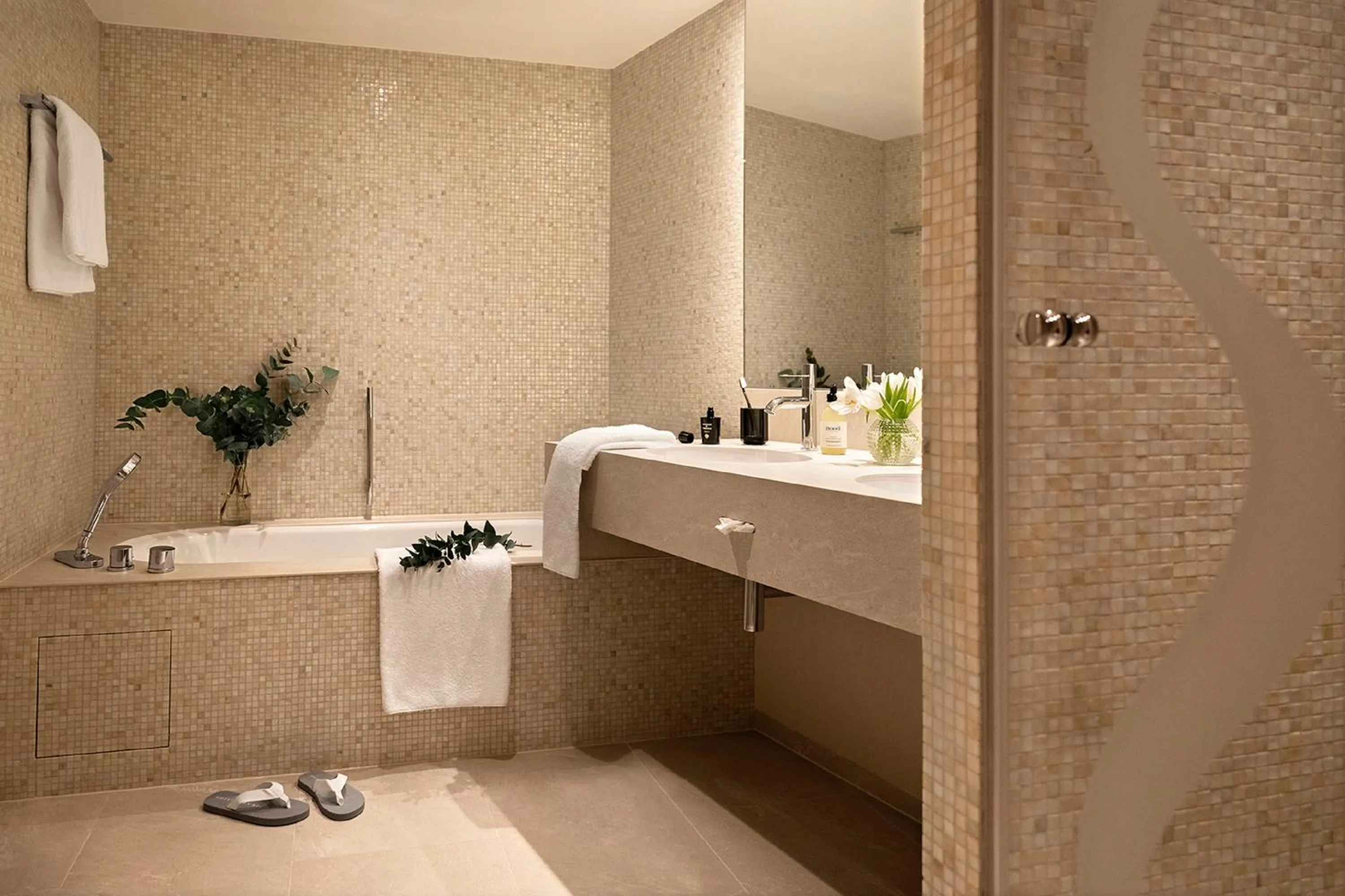 Bathroom in Hotel Eden Roc - The Leading Hotels of the World