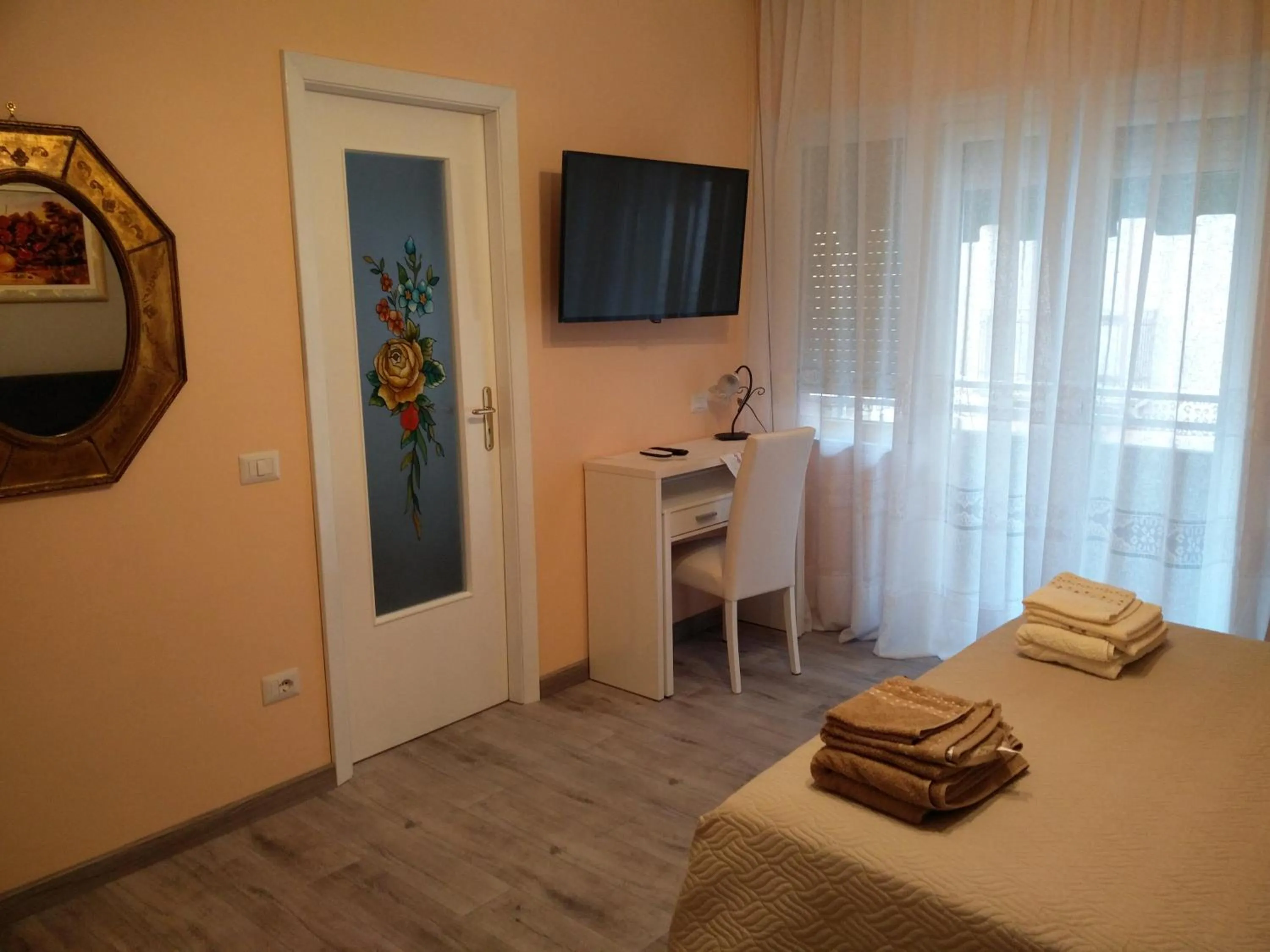 TV and multimedia, Bed in Julia B&B