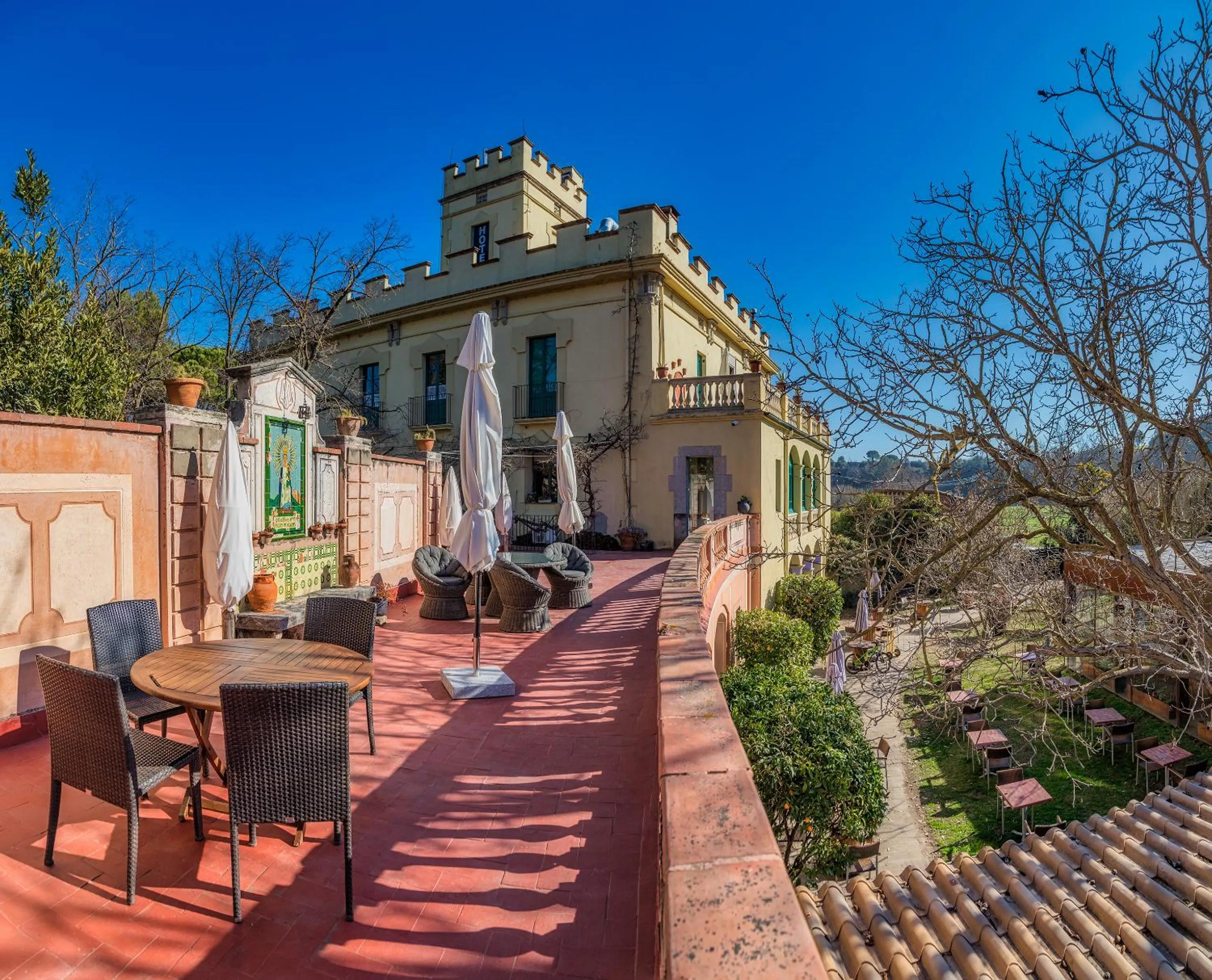 Property building in Els Jardins De La Martana