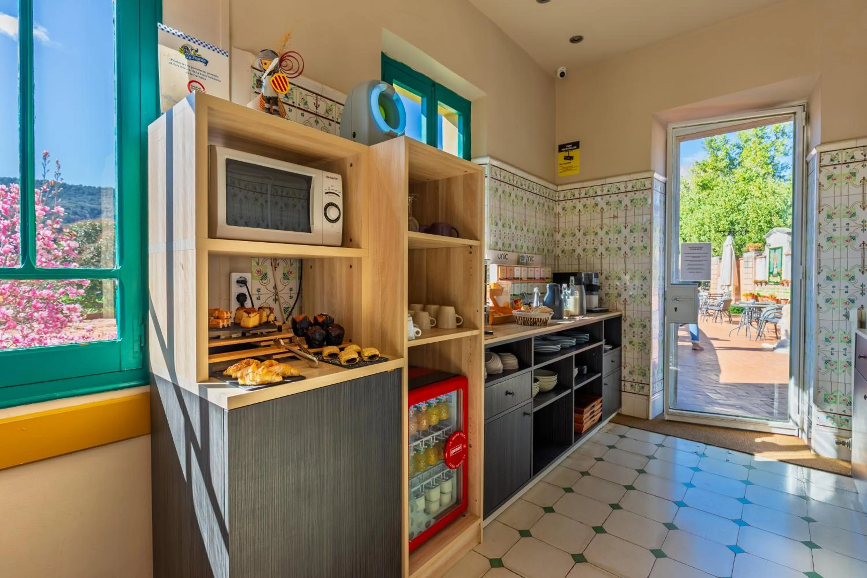 Coffee/tea facilities in Els Jardins De La Martana