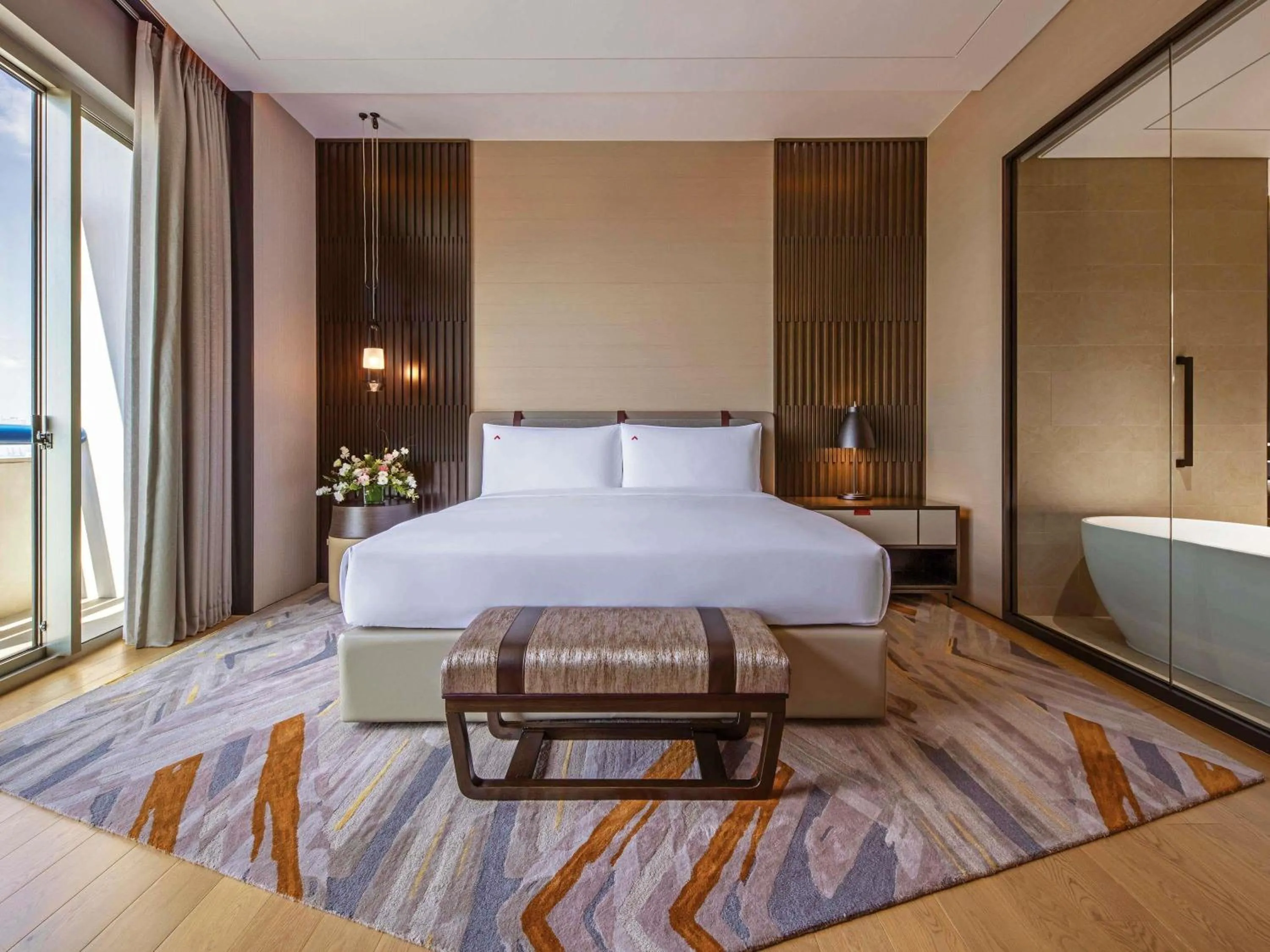 Bedroom, Bed in Swissotel The Stamford Singapore