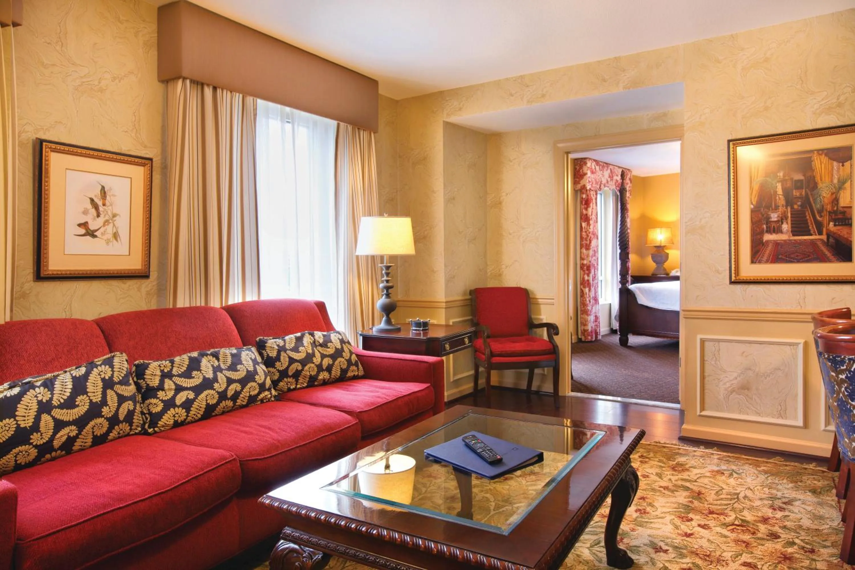 Living room in Club Wyndham Old Town Alexandria