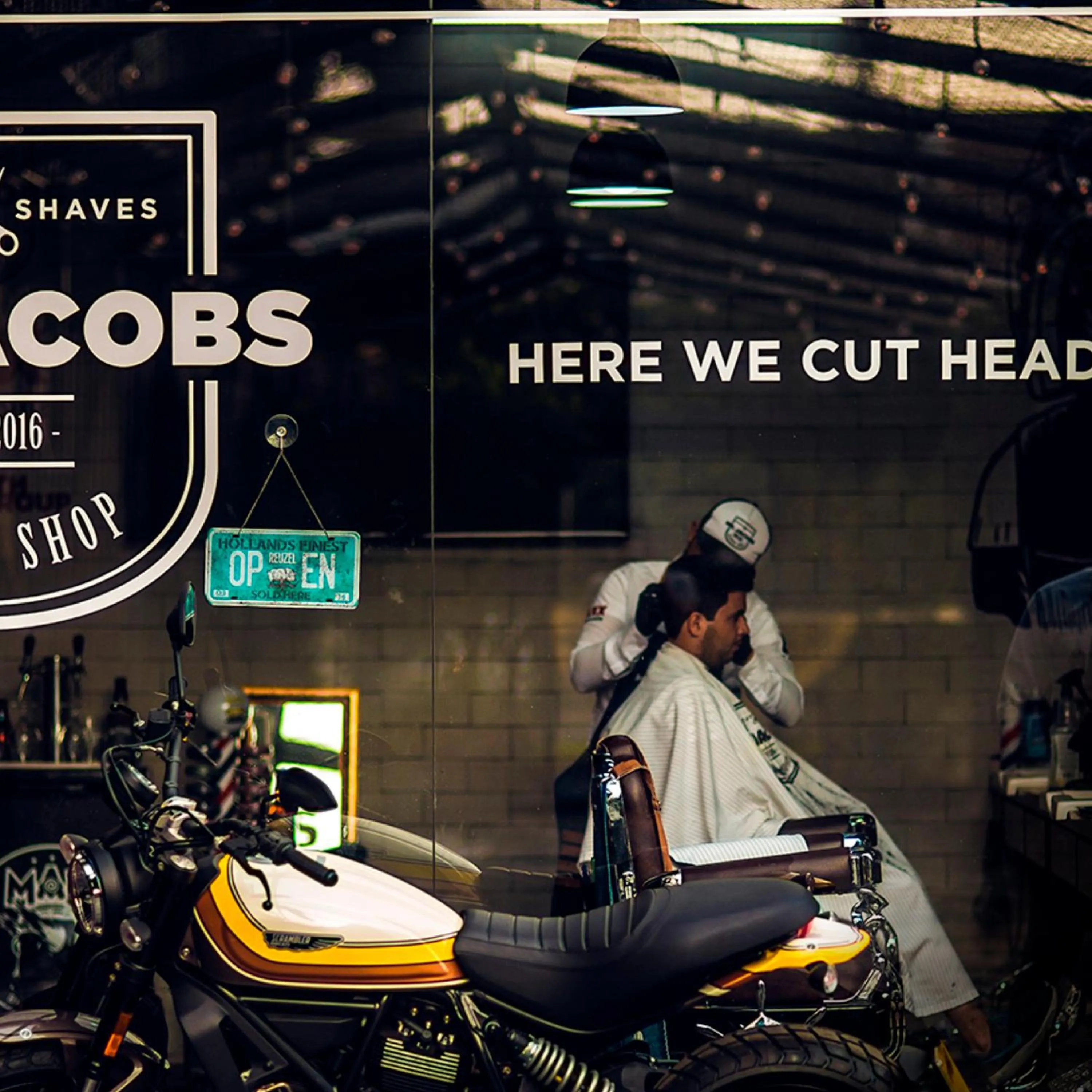 Staff in BTH Hotel – Boutique Concept