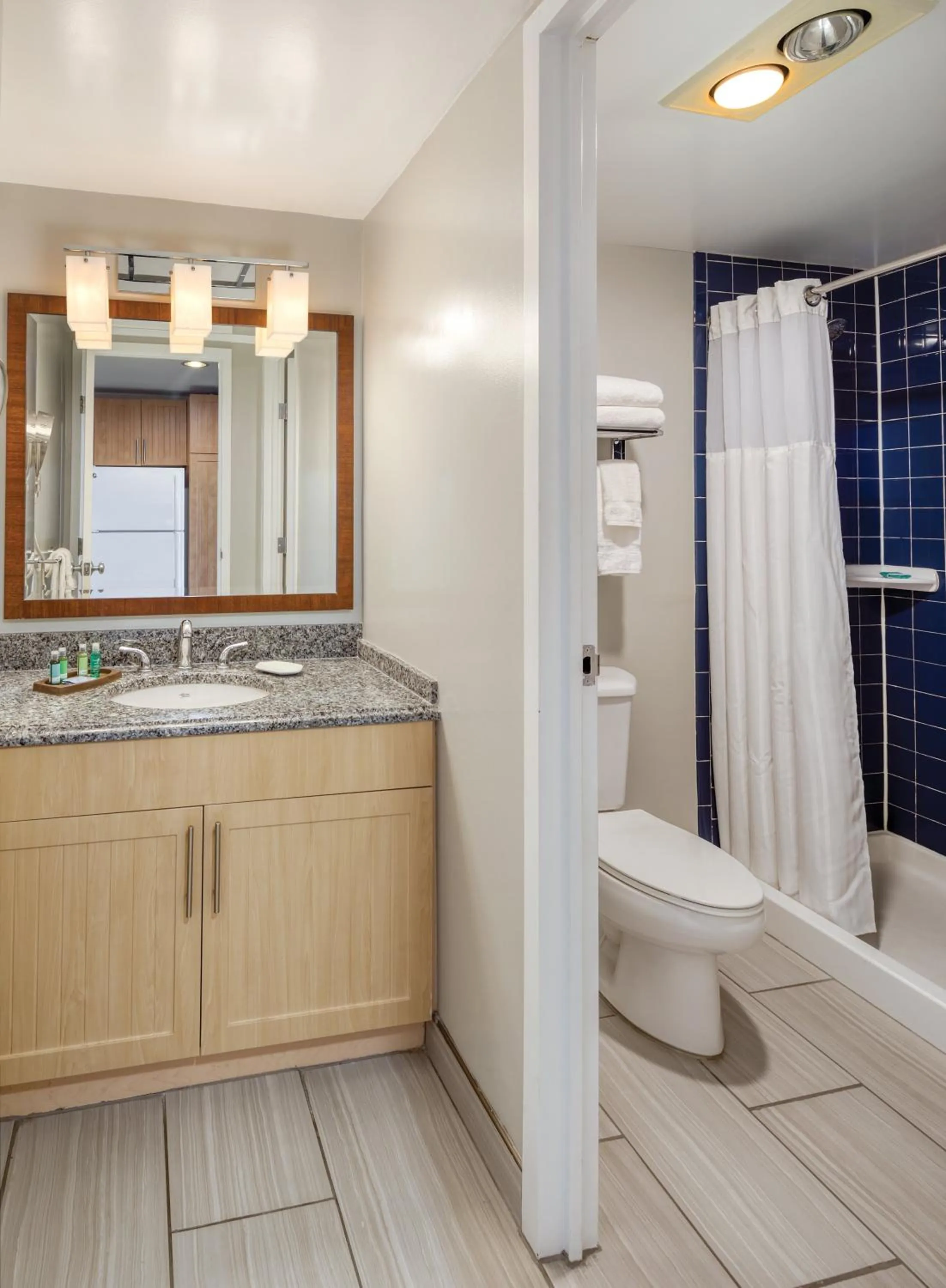 Bathroom in Club Wyndham Inn on the Harbor