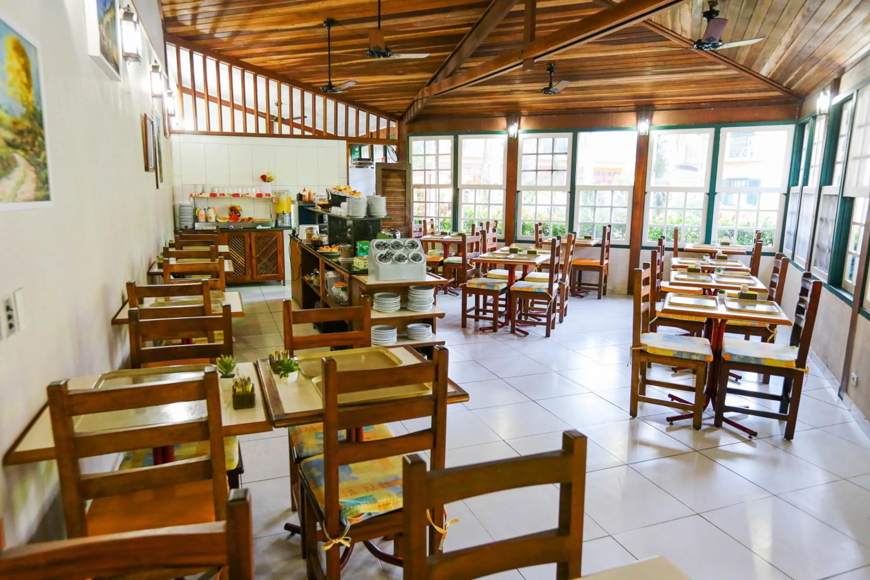 Restaurant/places to eat in Pousada Villa Harmonia