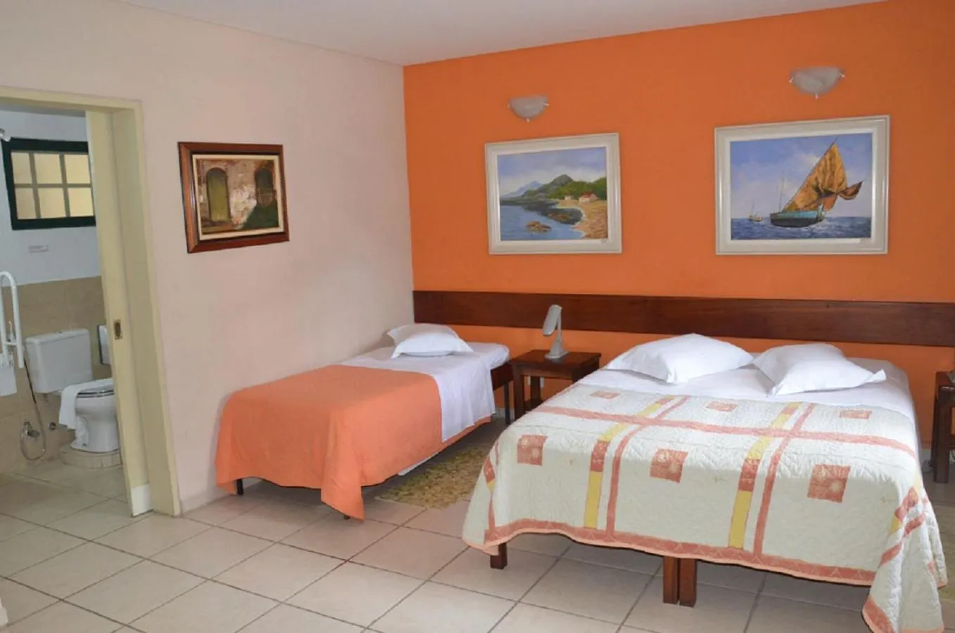 Photo of the whole room, Bed in Pousada Villa Harmonia