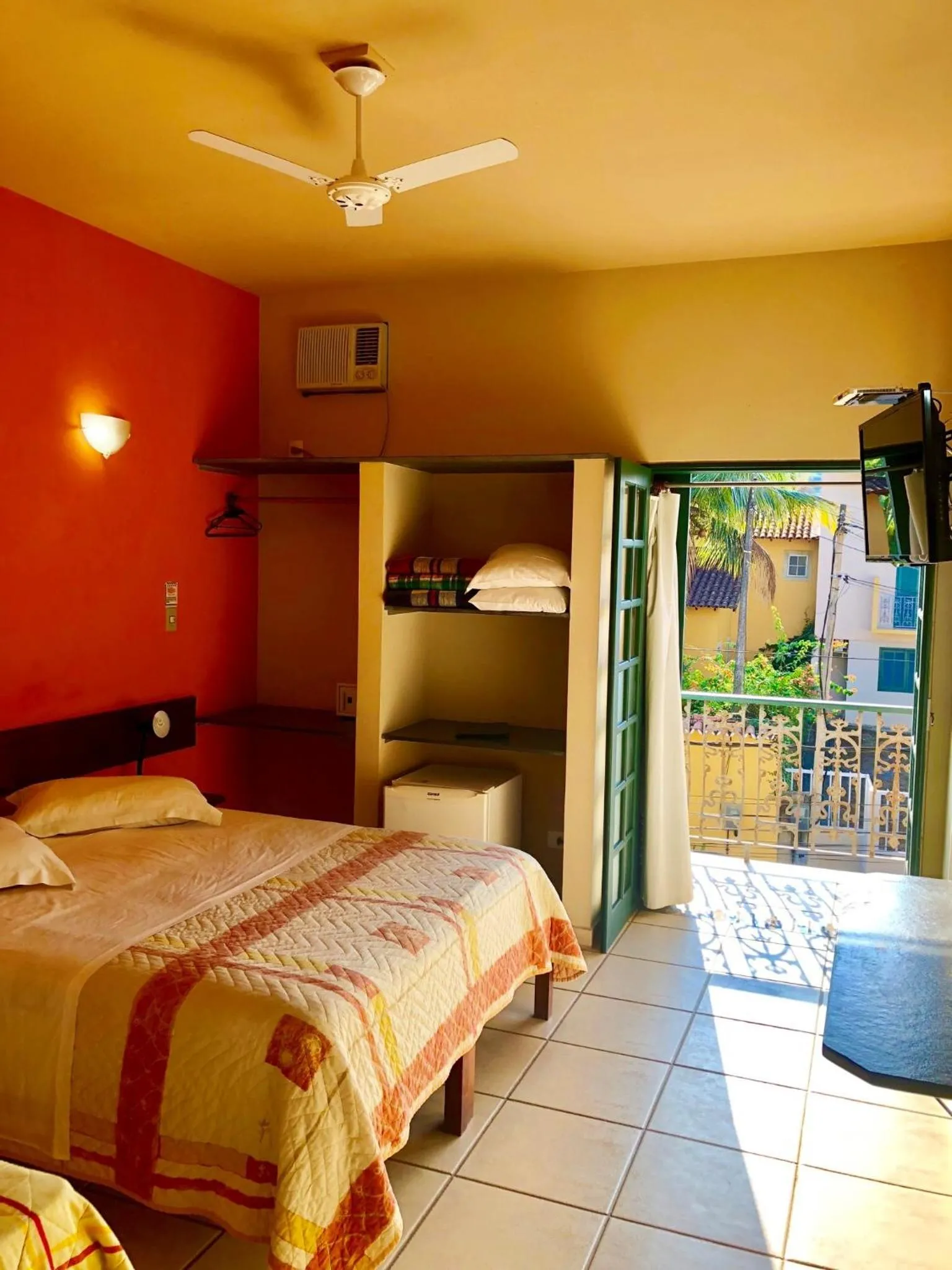 Photo of the whole room, Bed in Pousada Villa Harmonia