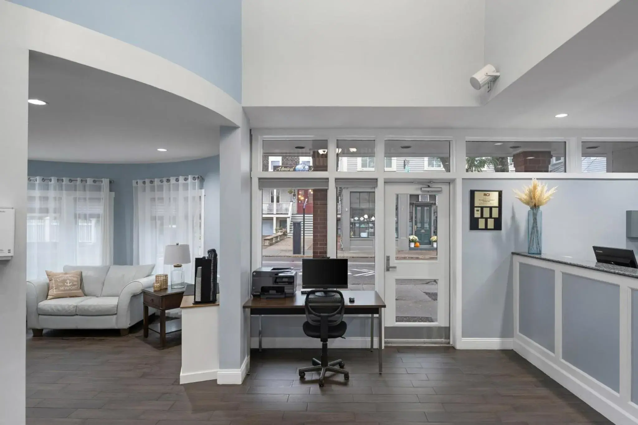 Lobby or reception in Club Wyndham Newport Onshore Lobby or reception in Club Wyndham Newport Onshore