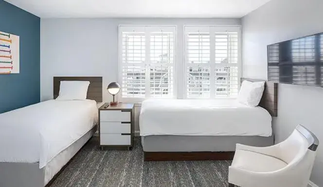 Bedroom, Bed in Club Wyndham Newport Onshore Bedroom, Bed in Club Wyndham Newport Onshore