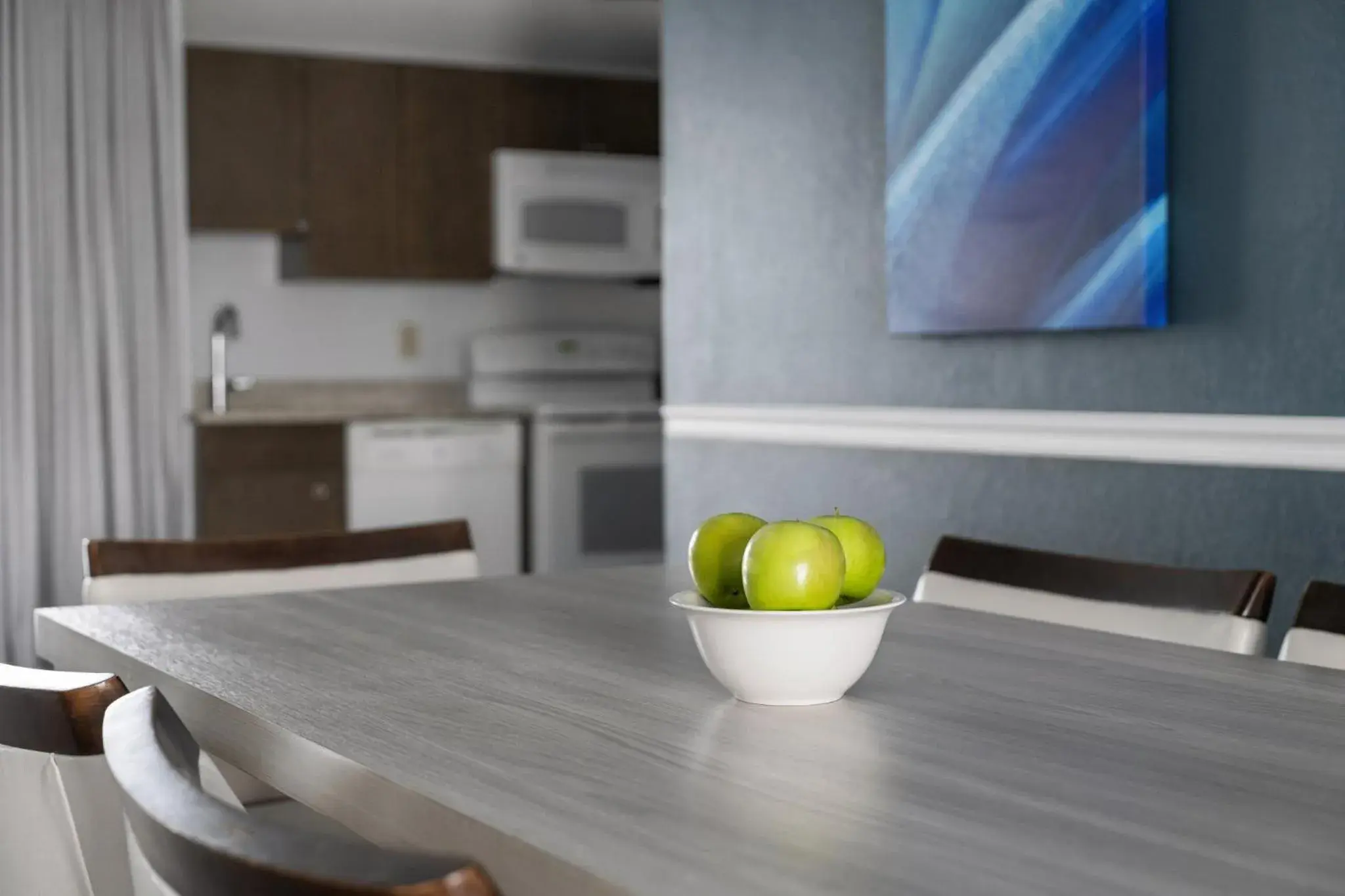 Restaurant/places to eat in Club Wyndham Newport Onshore Restaurant/places to eat in Club Wyndham Newport Onshore