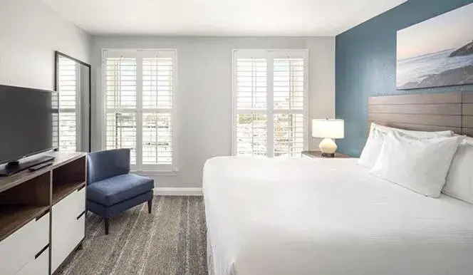 Bedroom, Bed in Club Wyndham Newport Onshore Bedroom, Bed in Club Wyndham Newport Onshore