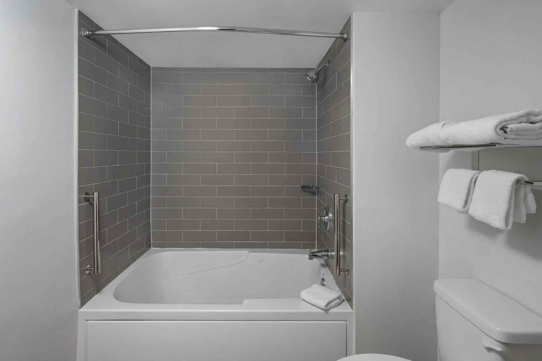 Bathroom in Club Wyndham Newport Onshore Bathroom in Club Wyndham Newport Onshore