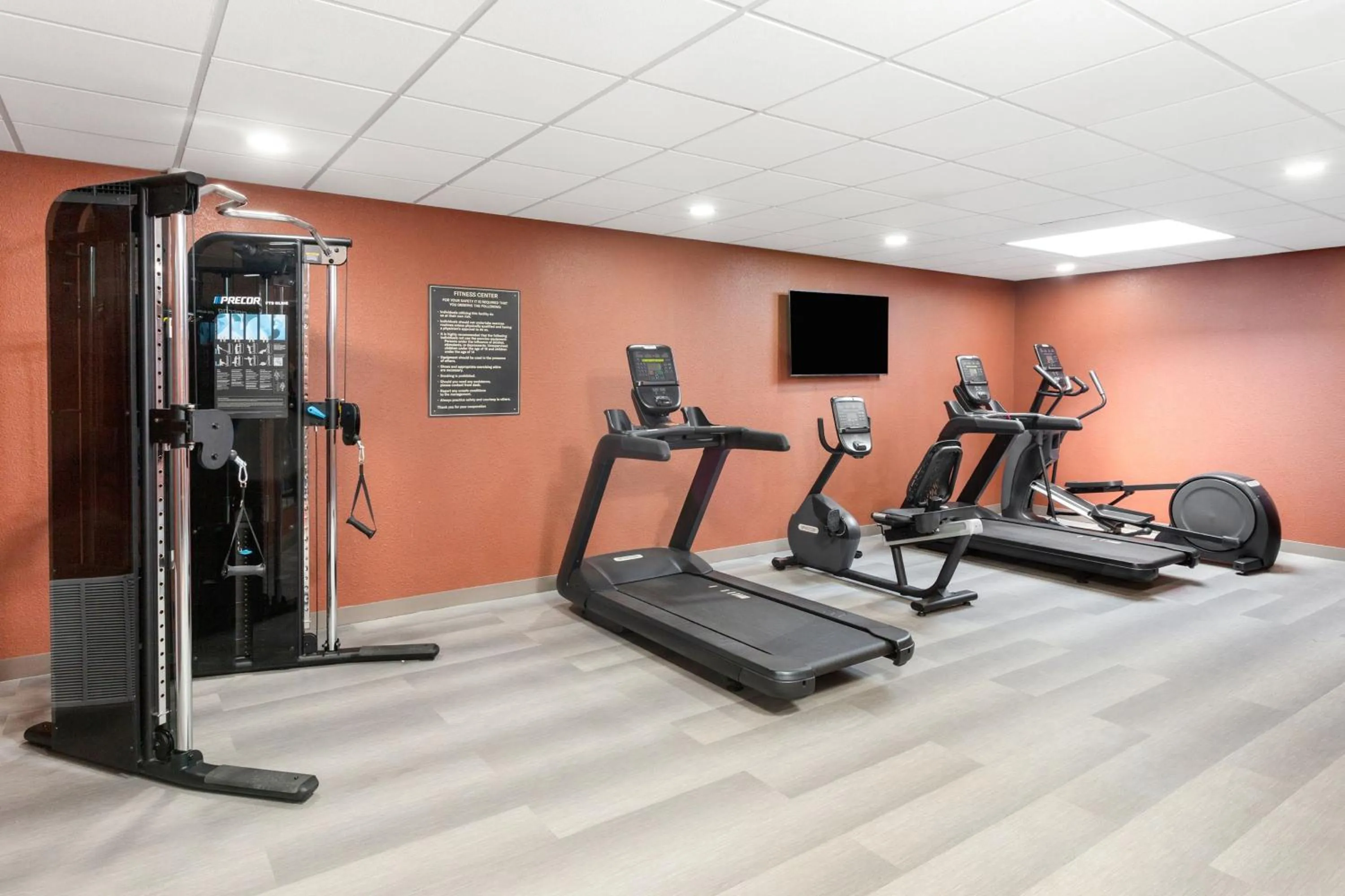 Spa and wellness centre/facilities in Candlewood Suites Columbus North - Worthington by IHG