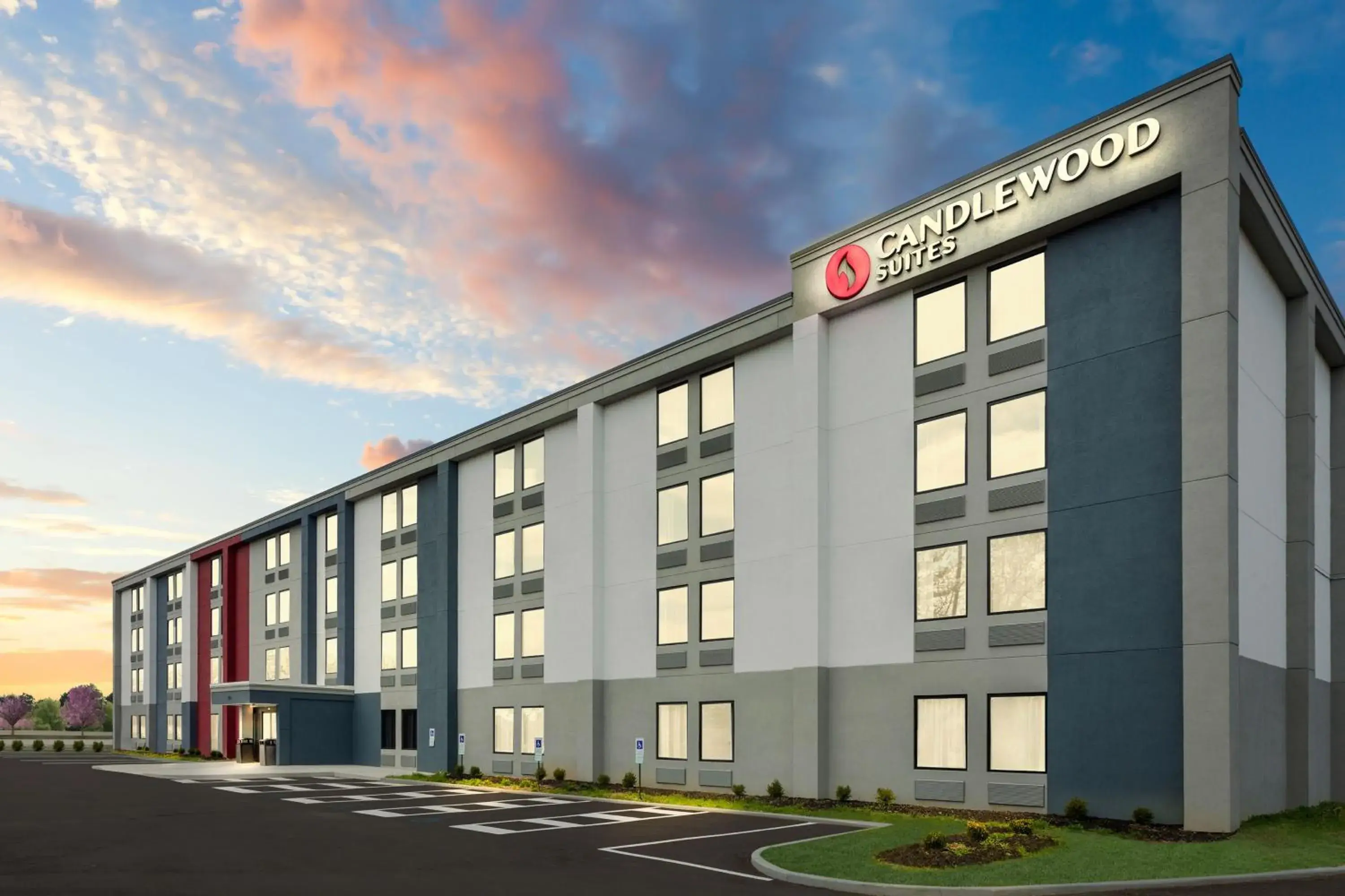 Property building in Candlewood Suites Columbus North - Worthington by IHG Property building in Candlewood Suites Columbus North - Worthington by IHG