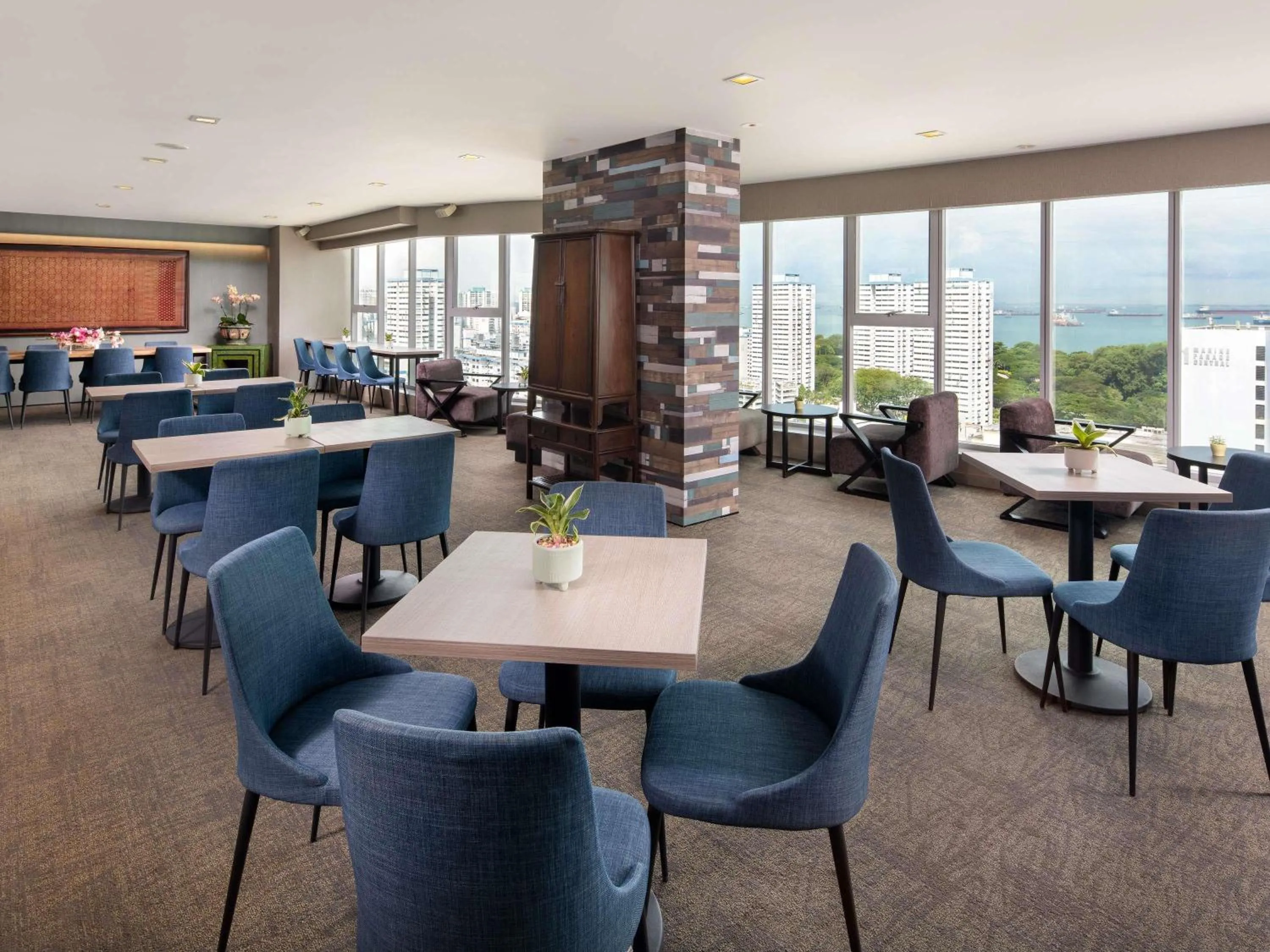 Business facilities in Grand Mercure Singapore Roxy