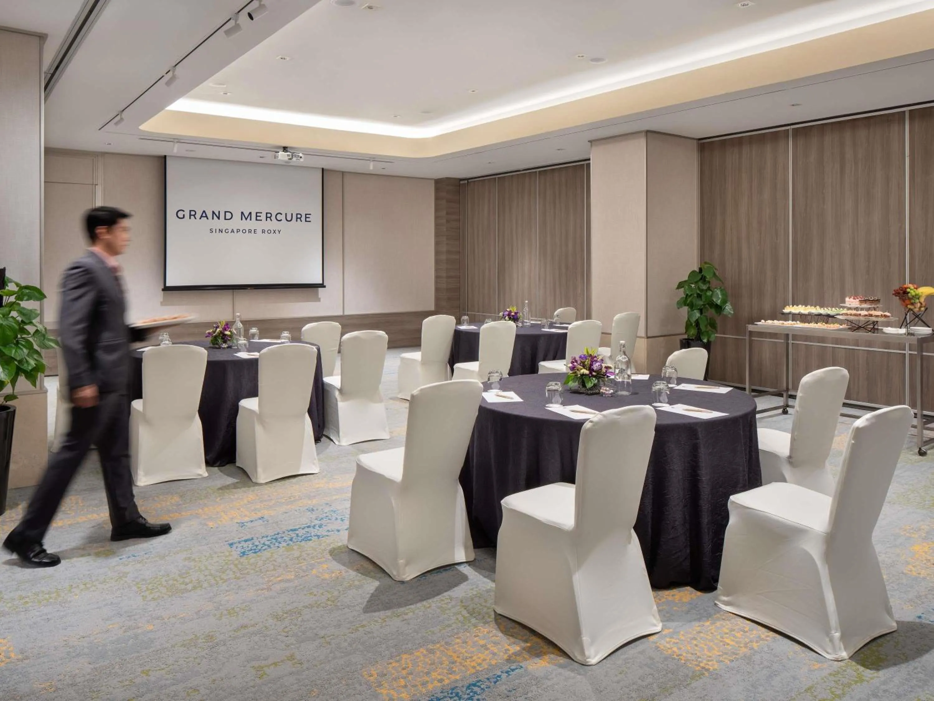 Meeting/conference room in Grand Mercure Singapore Roxy