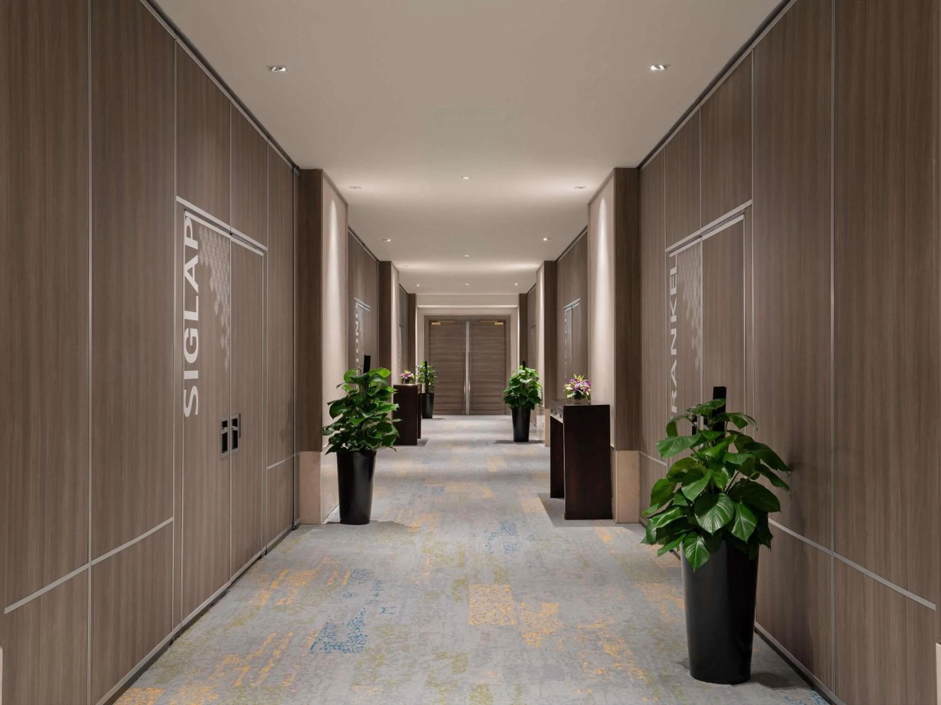 Meeting/conference room in Grand Mercure Singapore Roxy