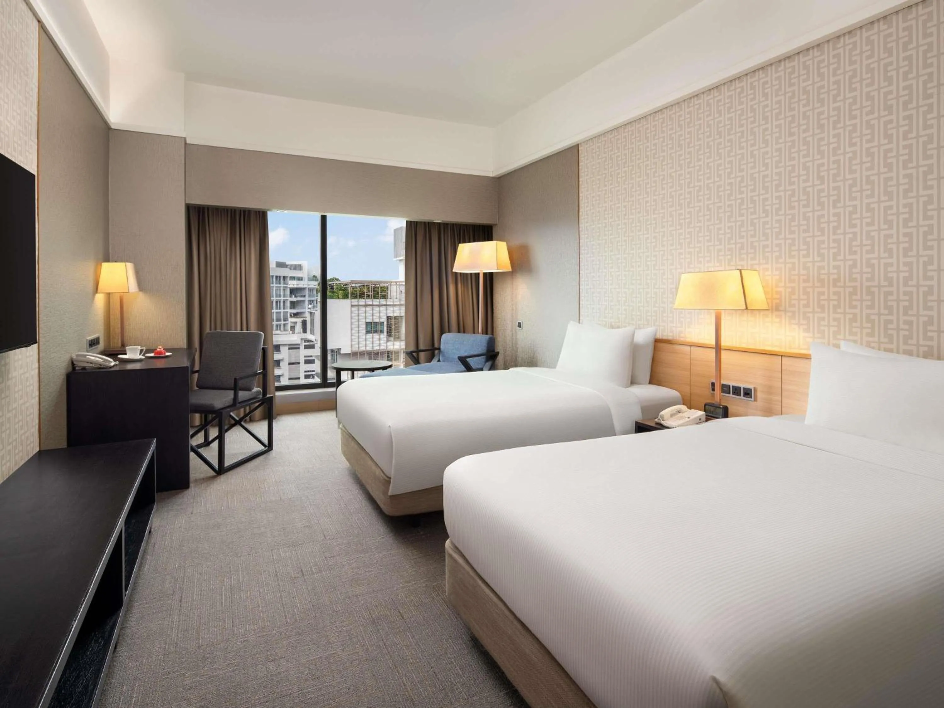 Bedroom, Bed in Grand Mercure Singapore Roxy