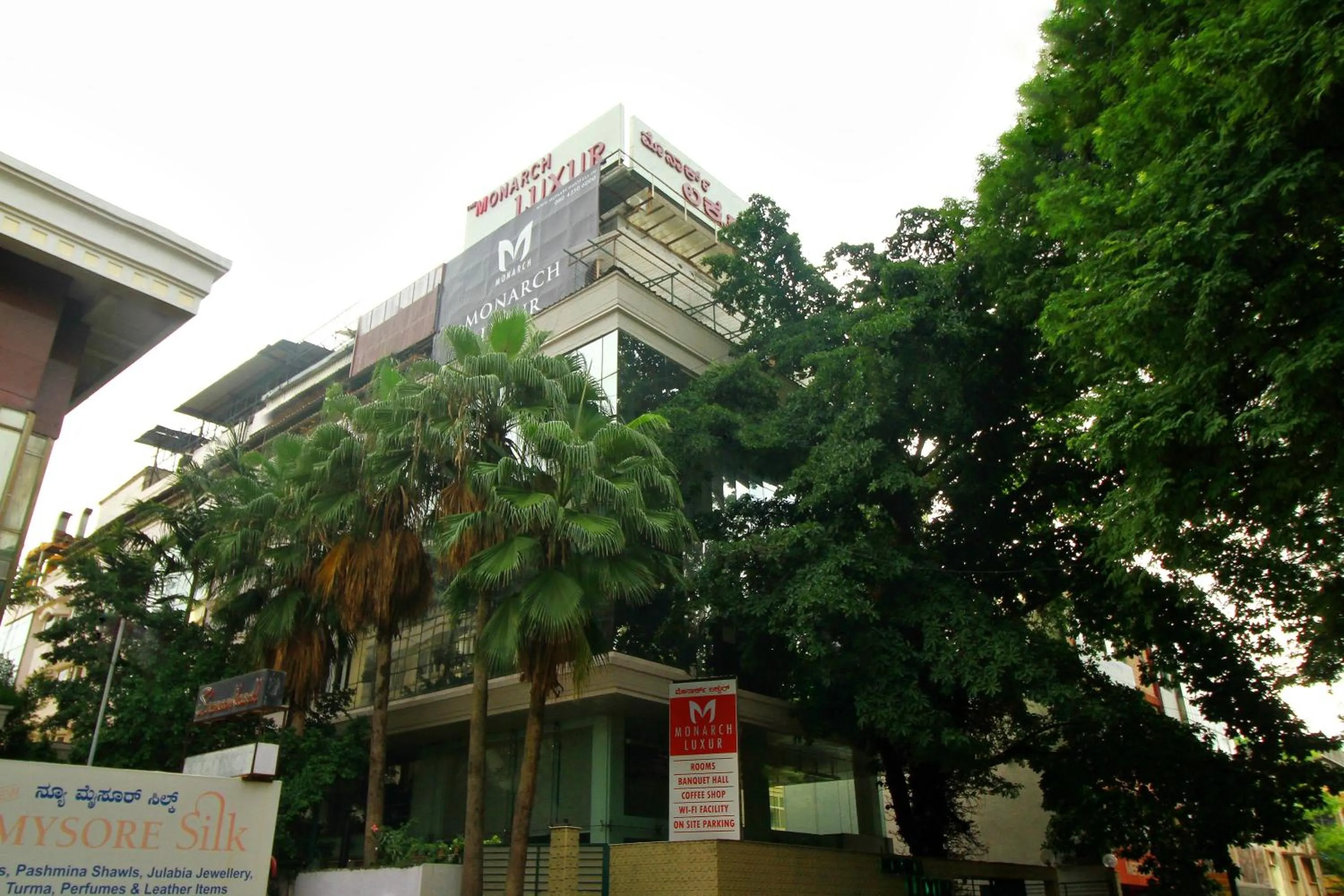 Property building in Monarch Luxur - Infantry Road