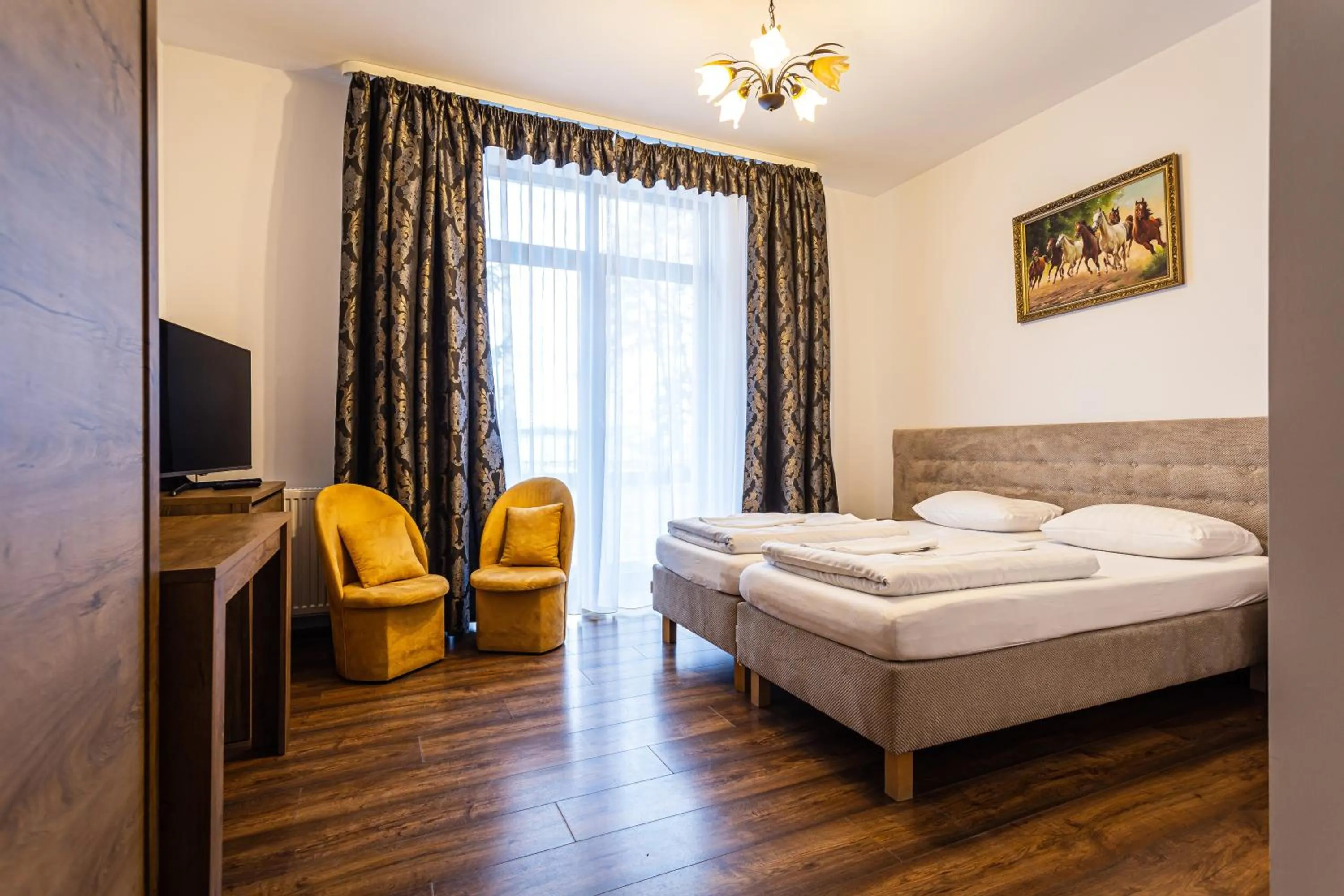 Gold Rooms