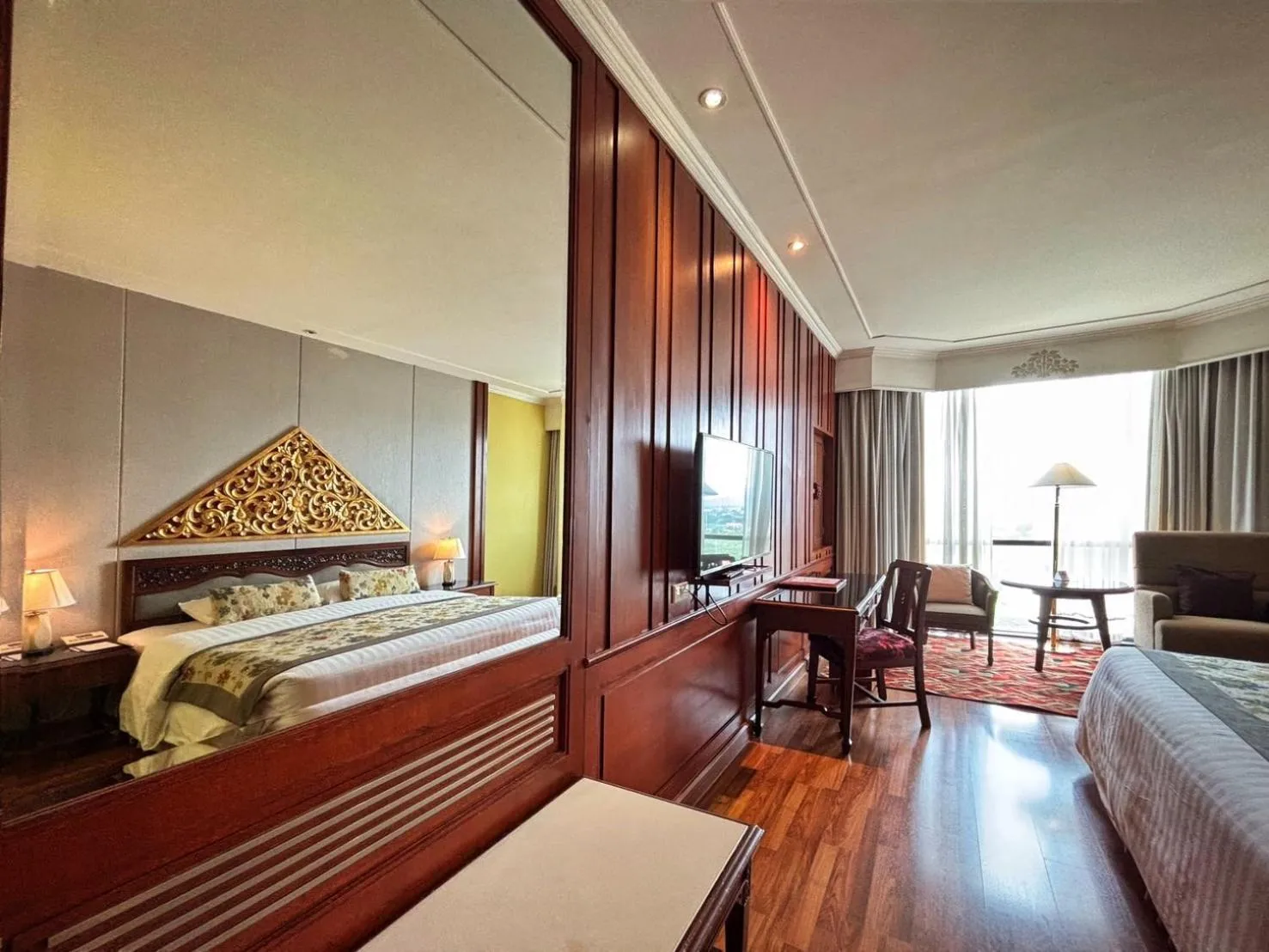 Bedroom, Bed in The Empress Hotel