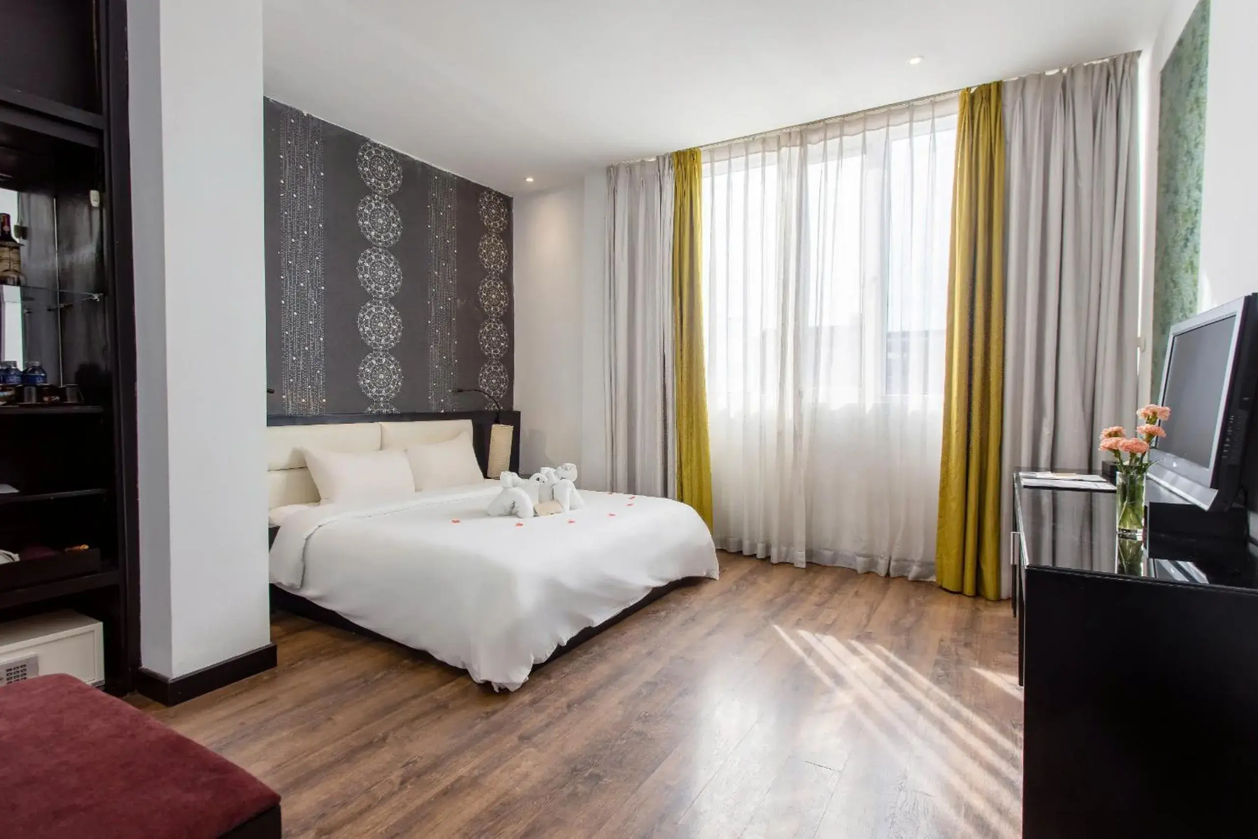 Bedroom, Bed in Orchid Hotel Bedroom, Bed in Orchid Hotel