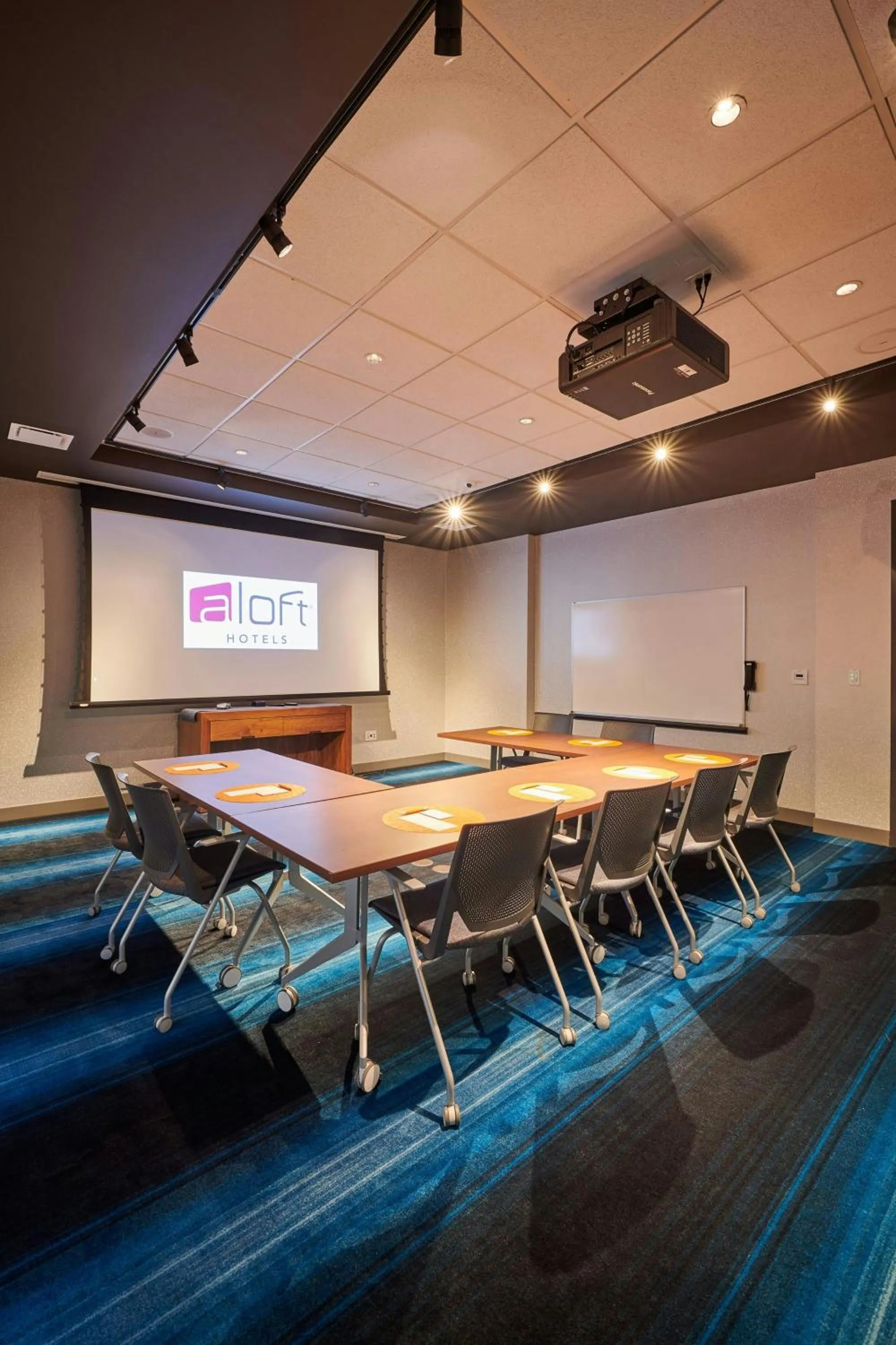 Meeting/conference room in Aloft Cleveland Airport