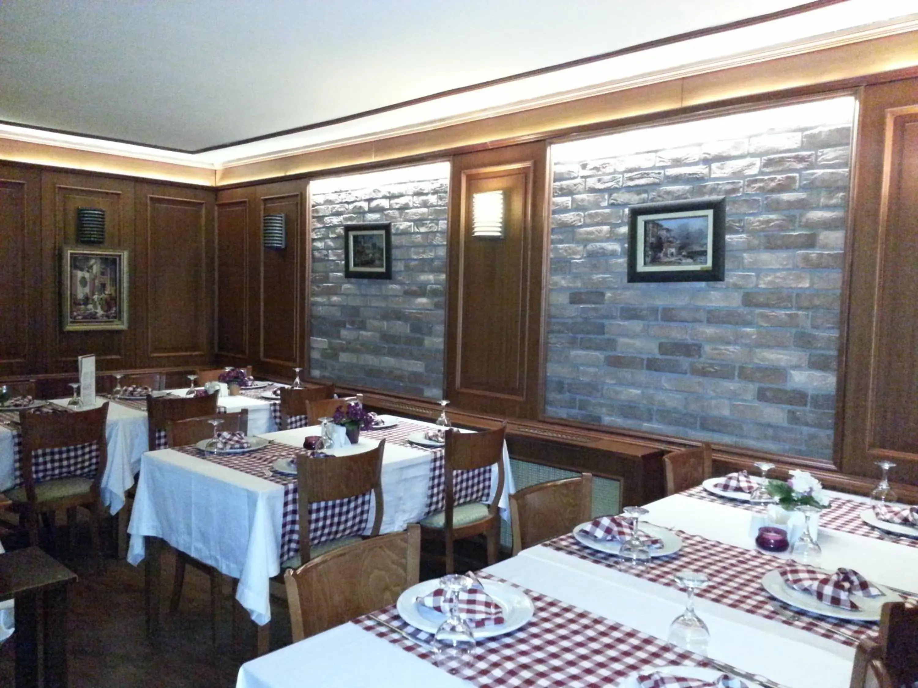 Restaurant/places to eat in Elit Palas Hotel Restaurant/places to eat in Elit Palas Hotel