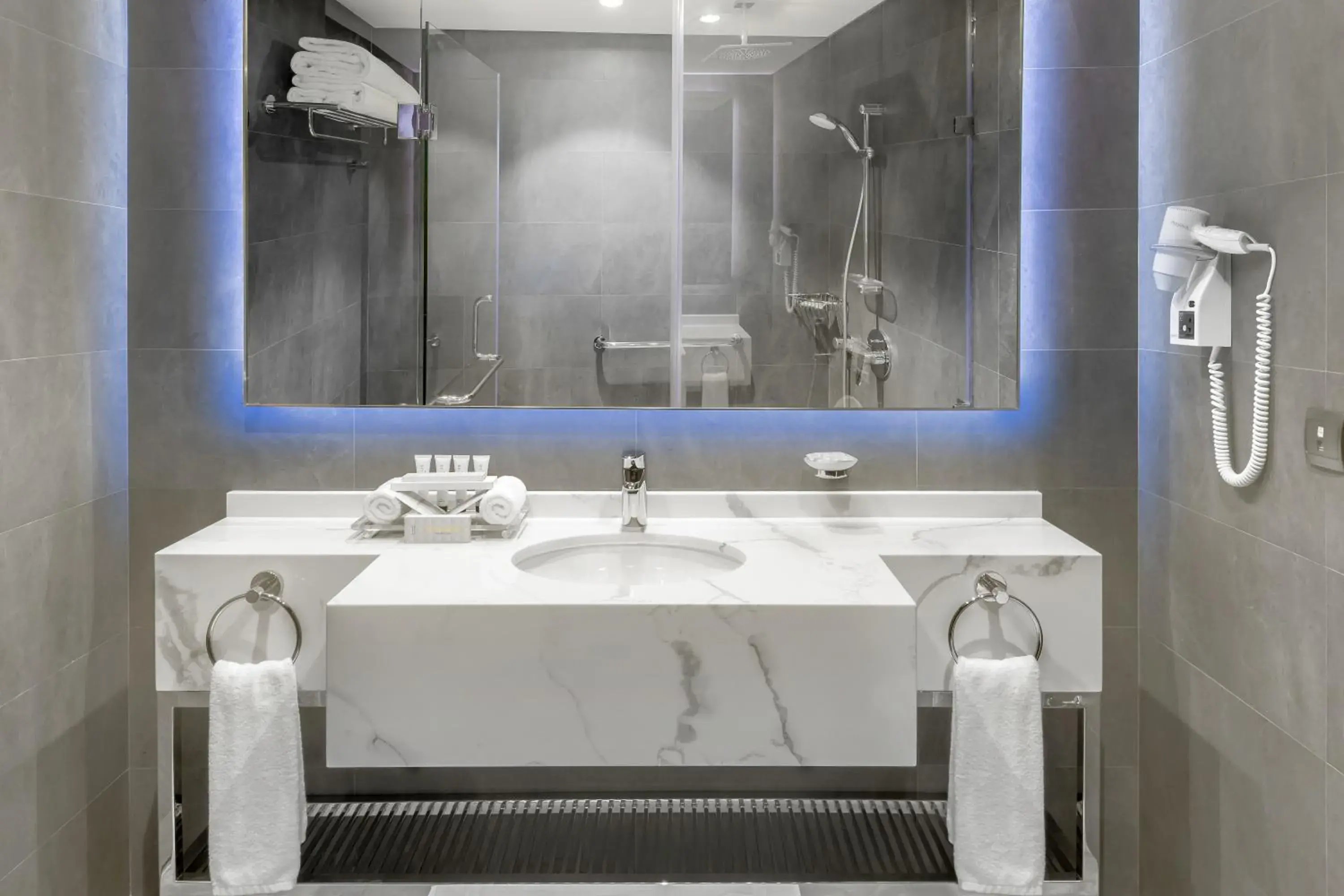 Property building in Makkah Towers Property building in Makkah Towers