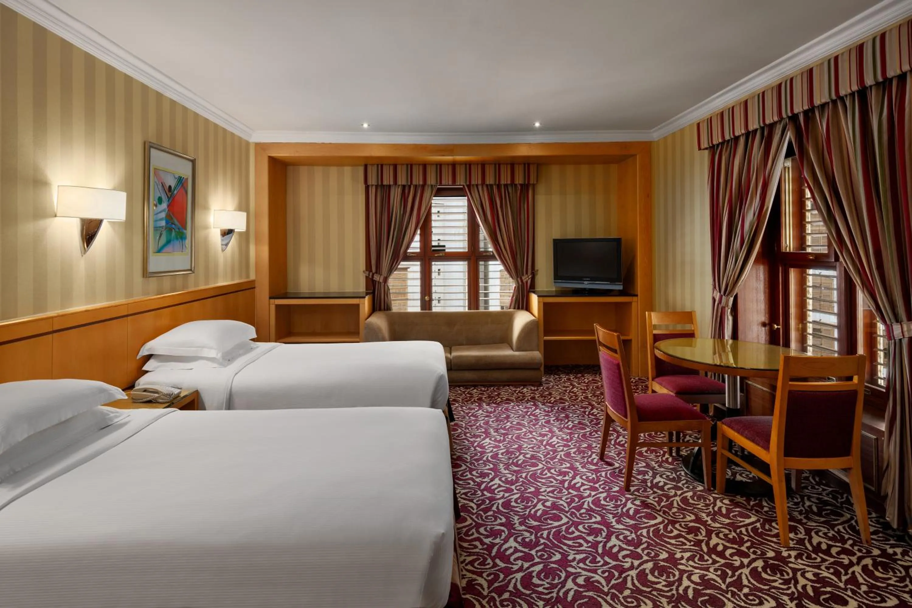 Bedroom, Bed in Makkah Towers