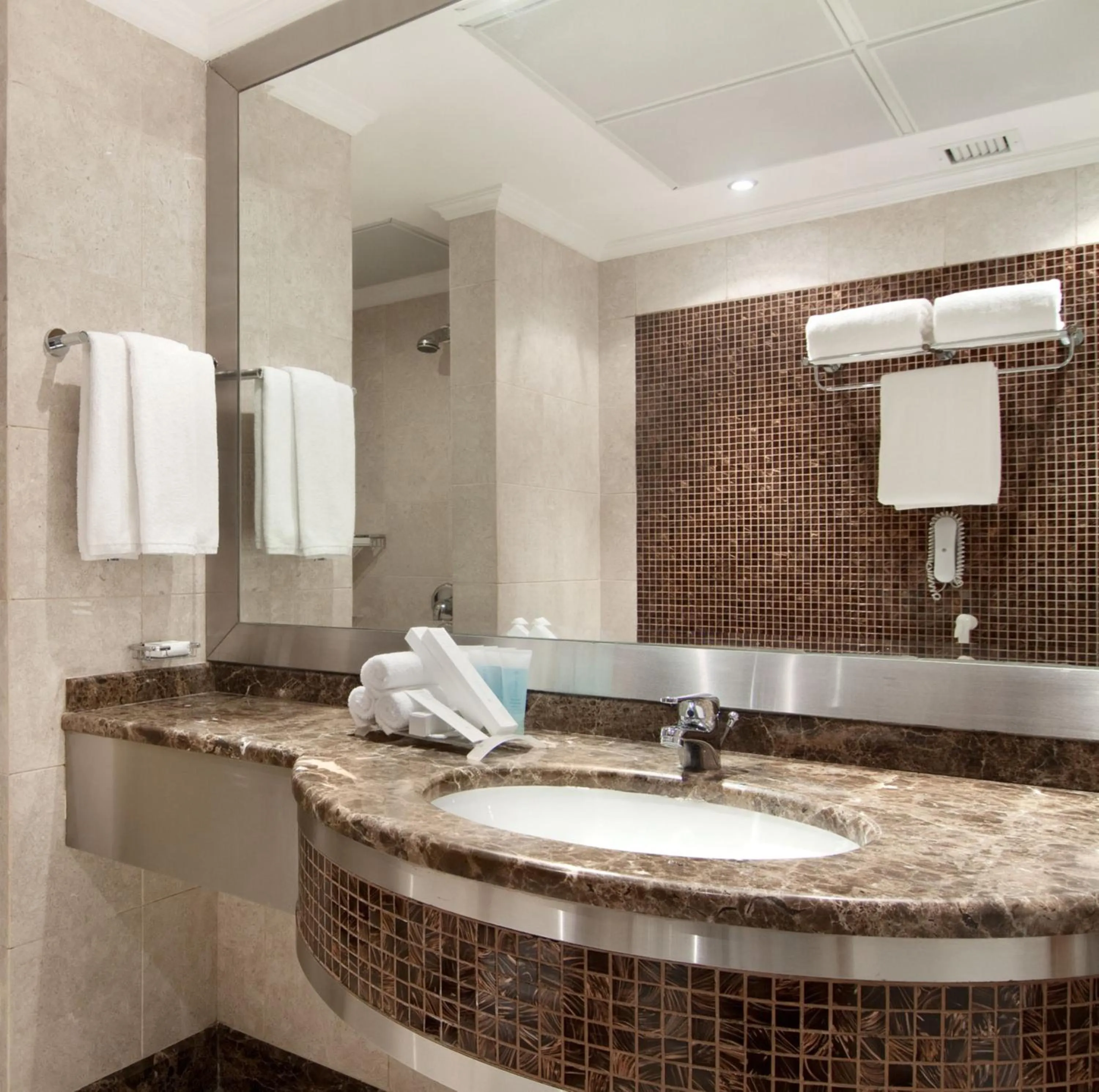 Bathroom in Makkah Towers