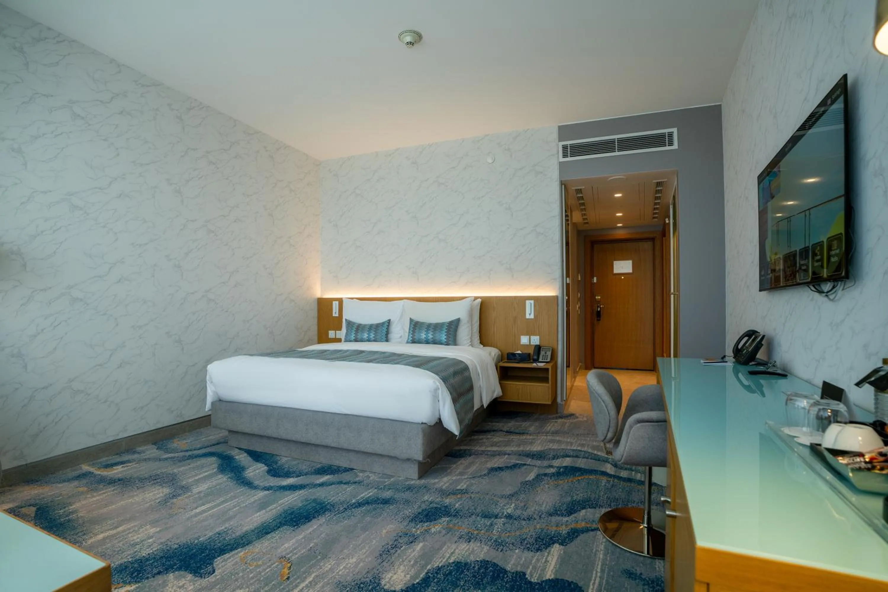 Bedroom, Bed in Symphony Style Hotel Kuwait