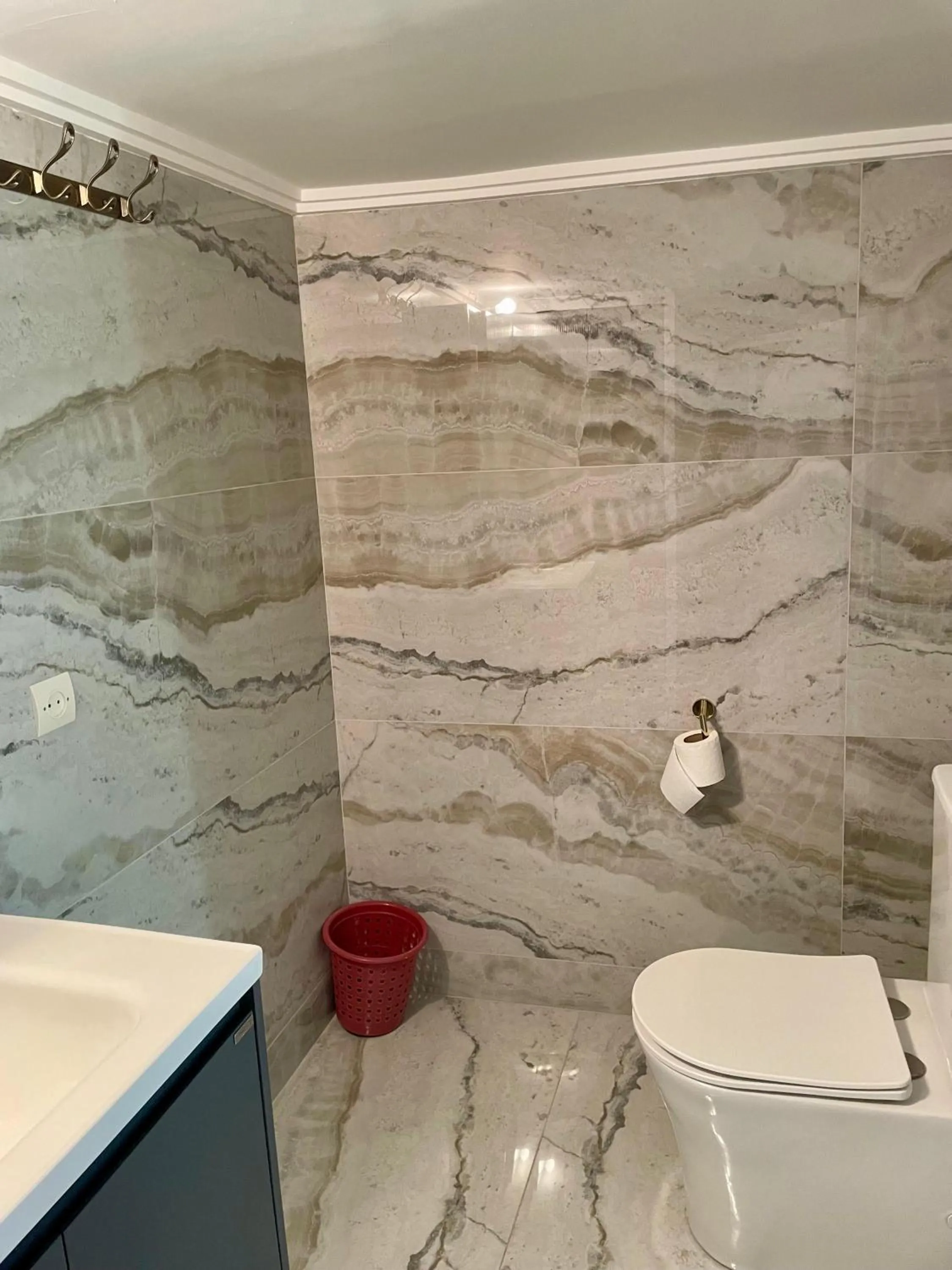 Shower in Bassatine Skoura