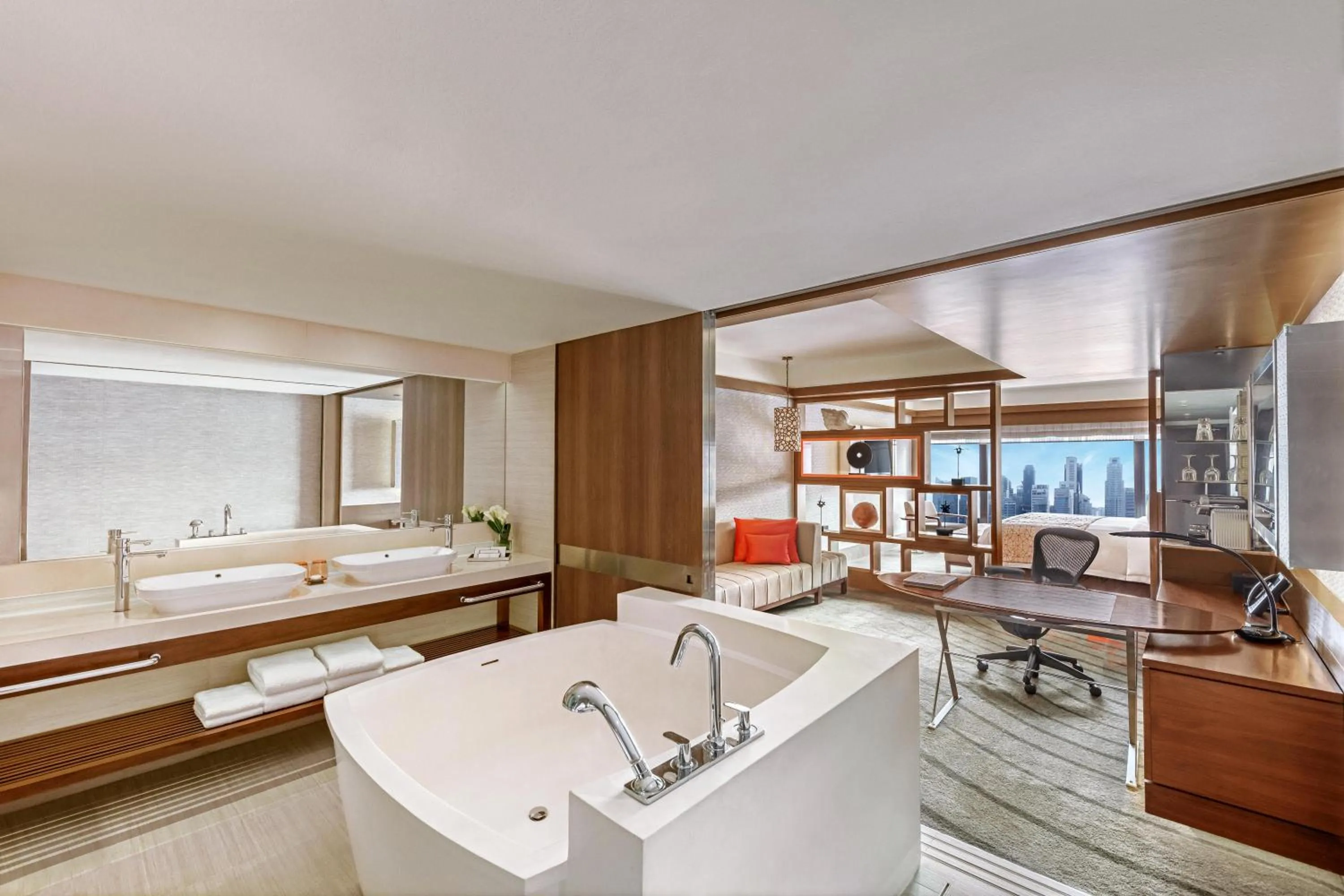 Bathroom, Bed in Pan Pacific Singapore